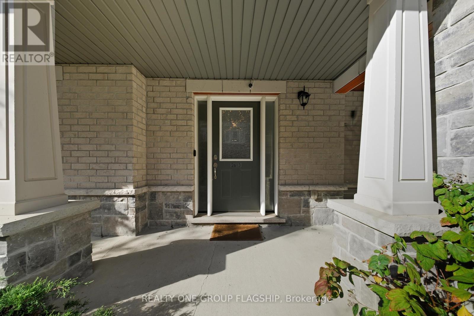 2613 Garrison Crossing, Pickering, Ontario  L1X 0E5 - Photo 3 - E12473507
