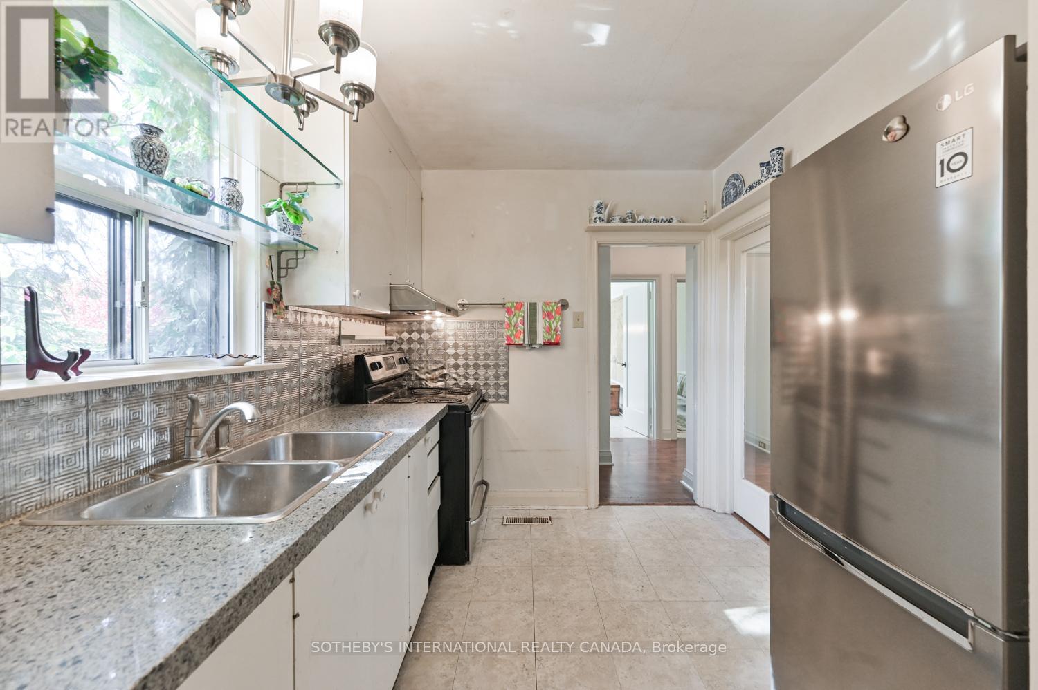 2 Wingate Place, Toronto, Ontario  M5N 2R1 - Photo 15 - C12473271