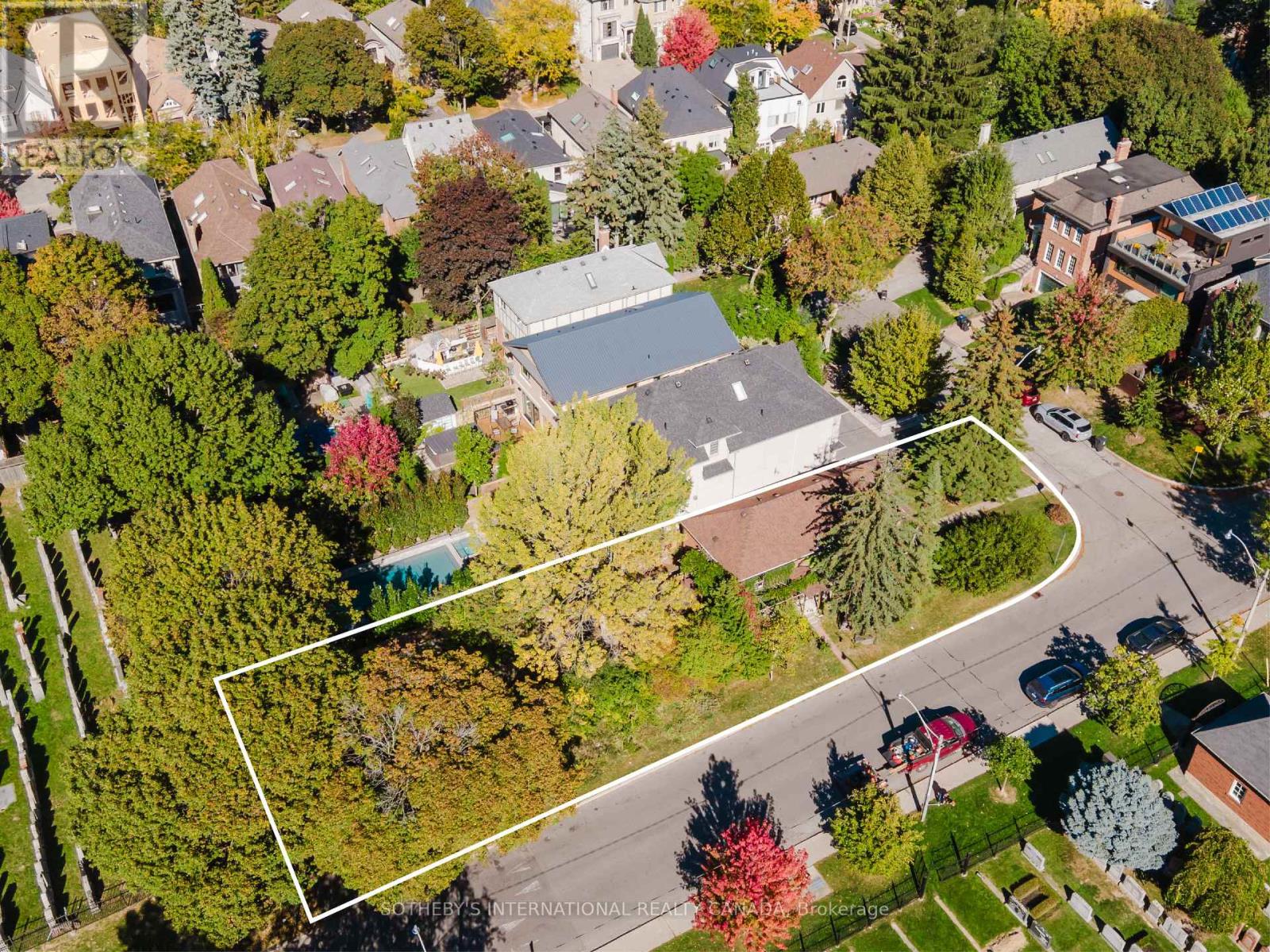 2 Wingate Place, Toronto, Ontario  M5N 2R1 - Photo 3 - C12473271