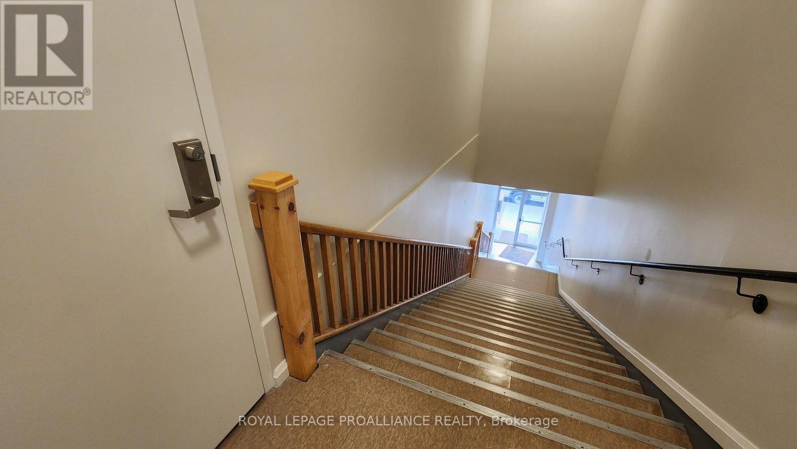 3 - 261 Front Street, Belleville, Ontario  K8N 2Z6 - Photo 3 - X12473491