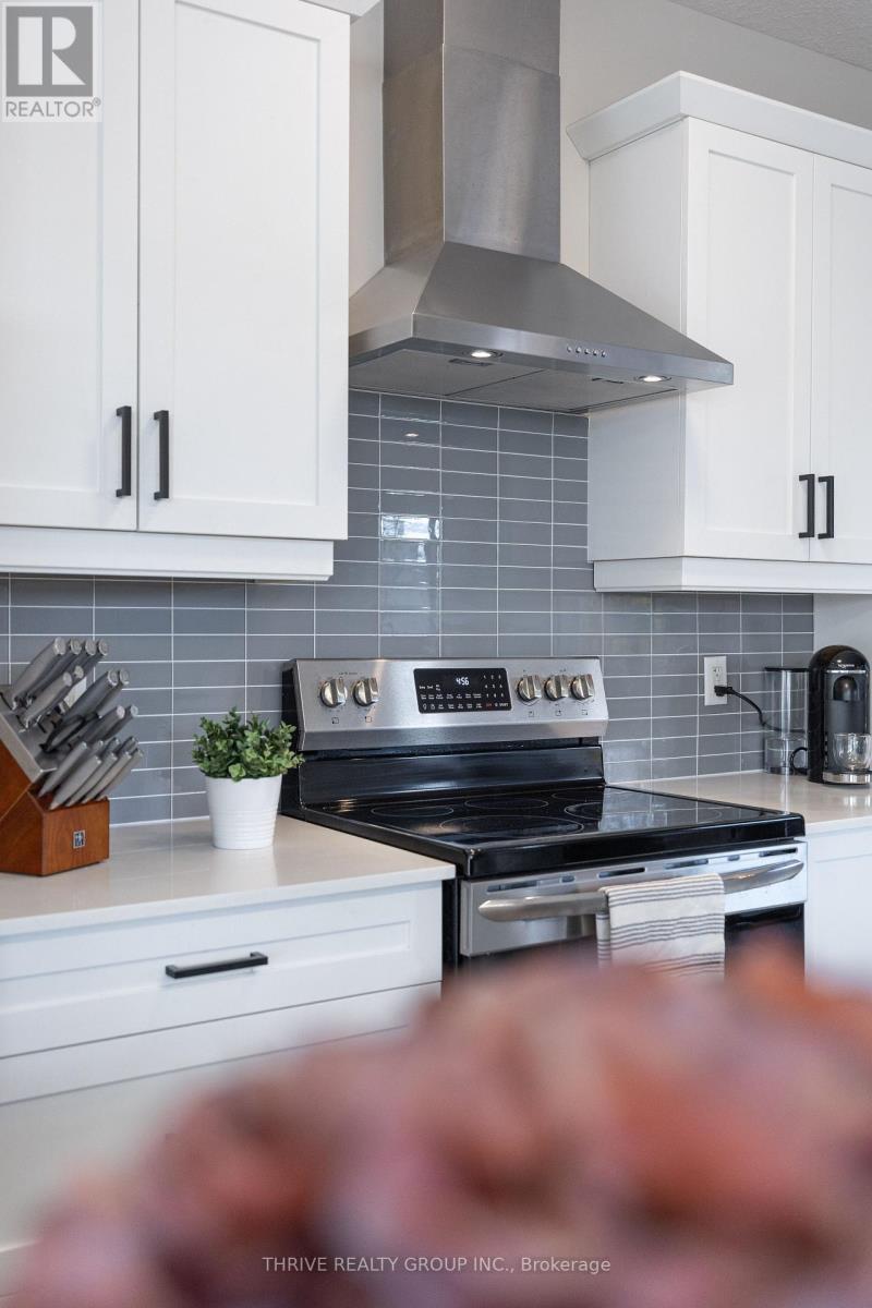 64 - 3025 Singleton Avenue, London South (South W), Ontario  N6L 0E6 - Photo 13 - X12467492