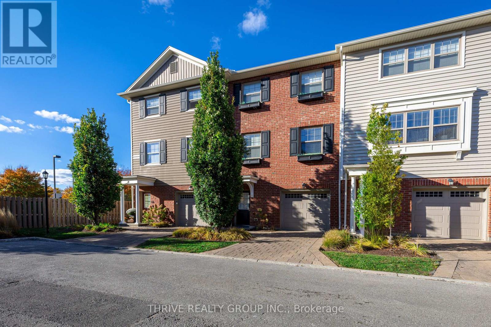 64 - 3025 Singleton Avenue, London South (South W), Ontario  N6L 0E6 - Photo 3 - X12467492