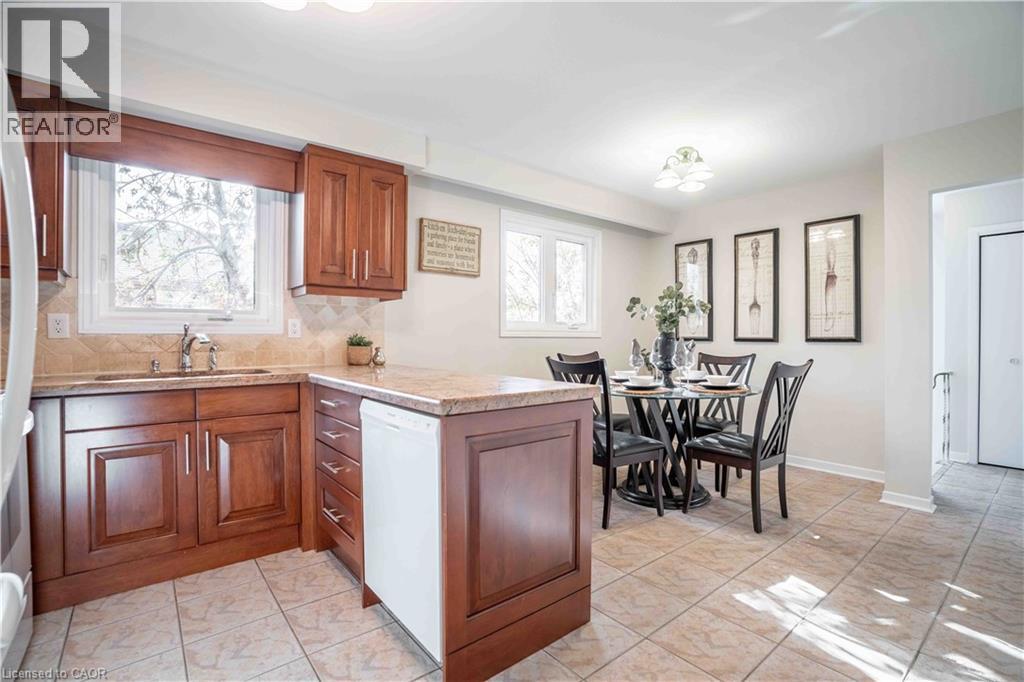 2559 Kingsberry Crescent, Mississauga, Ontario  L5B 2K7 - Photo 13 - 40780916