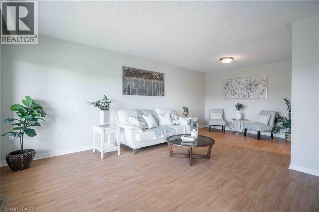 2559 Kingsberry Crescent, Mississauga, Ontario  L5B 2K7 - Photo 17 - 40780916