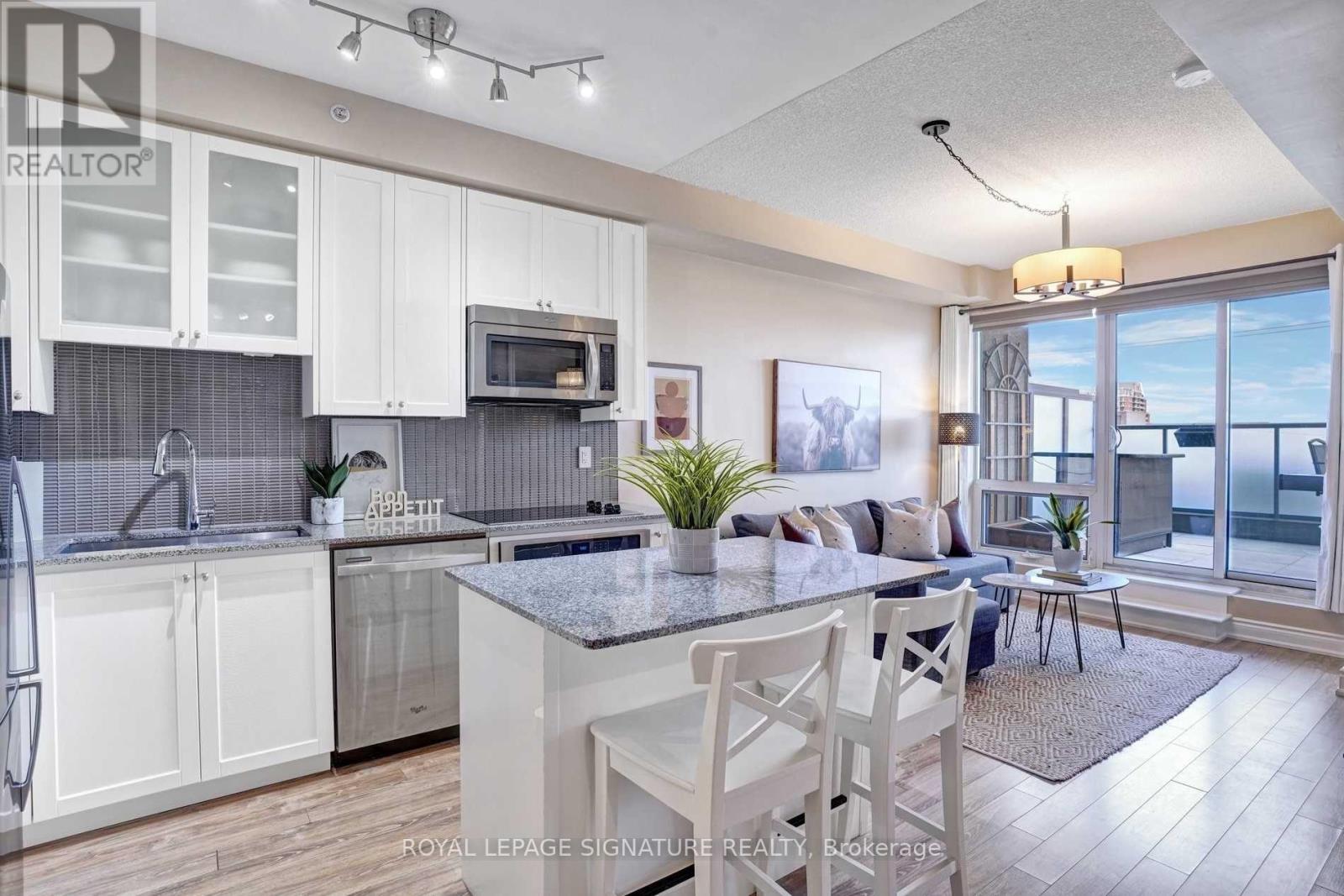 306a - 9088 Yonge Street, Richmond Hill, Ontario  L4C 0Y6 - Photo 10 - N12473474
