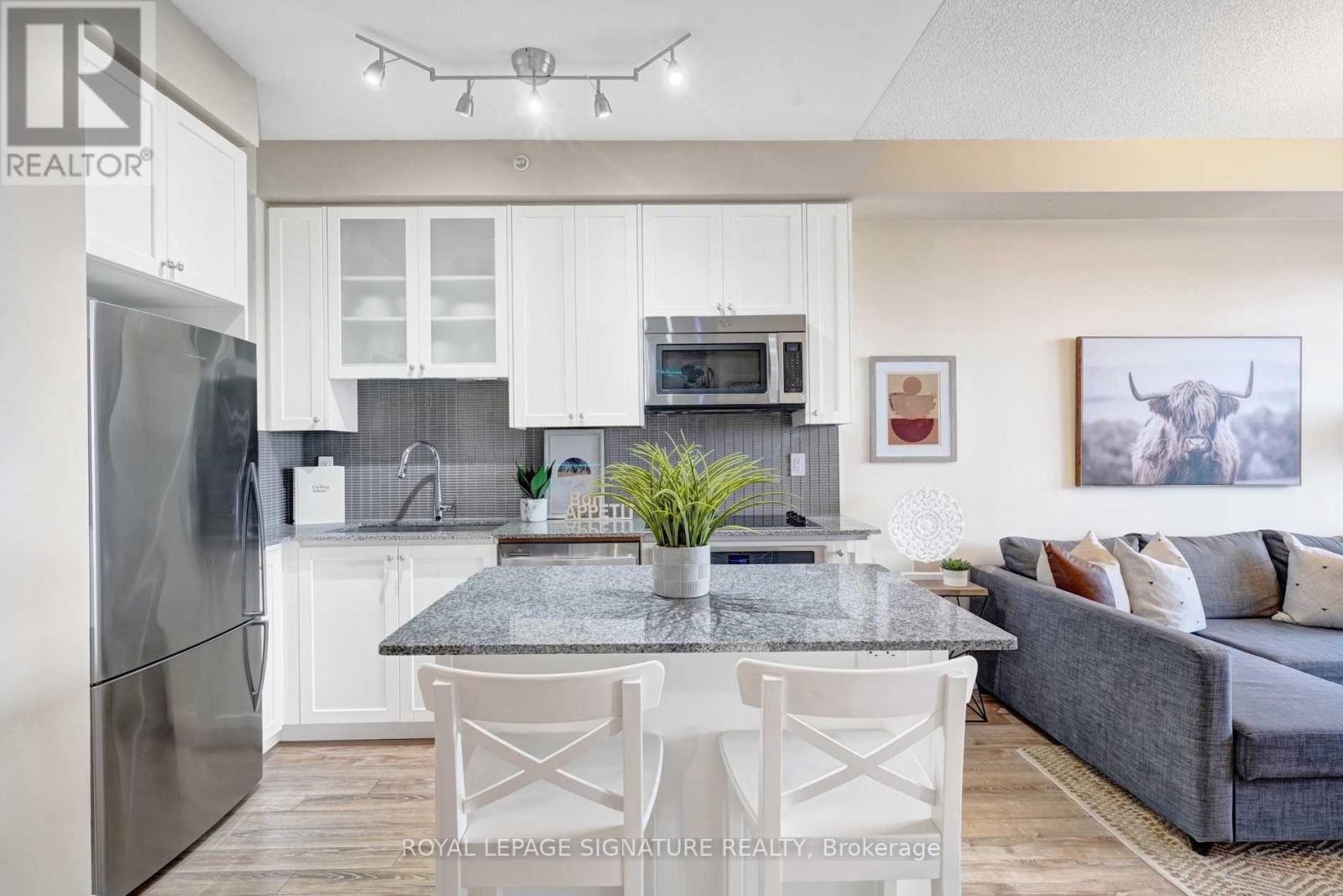 306a - 9088 Yonge Street, Richmond Hill, Ontario  L4C 0Y6 - Photo 11 - N12473474