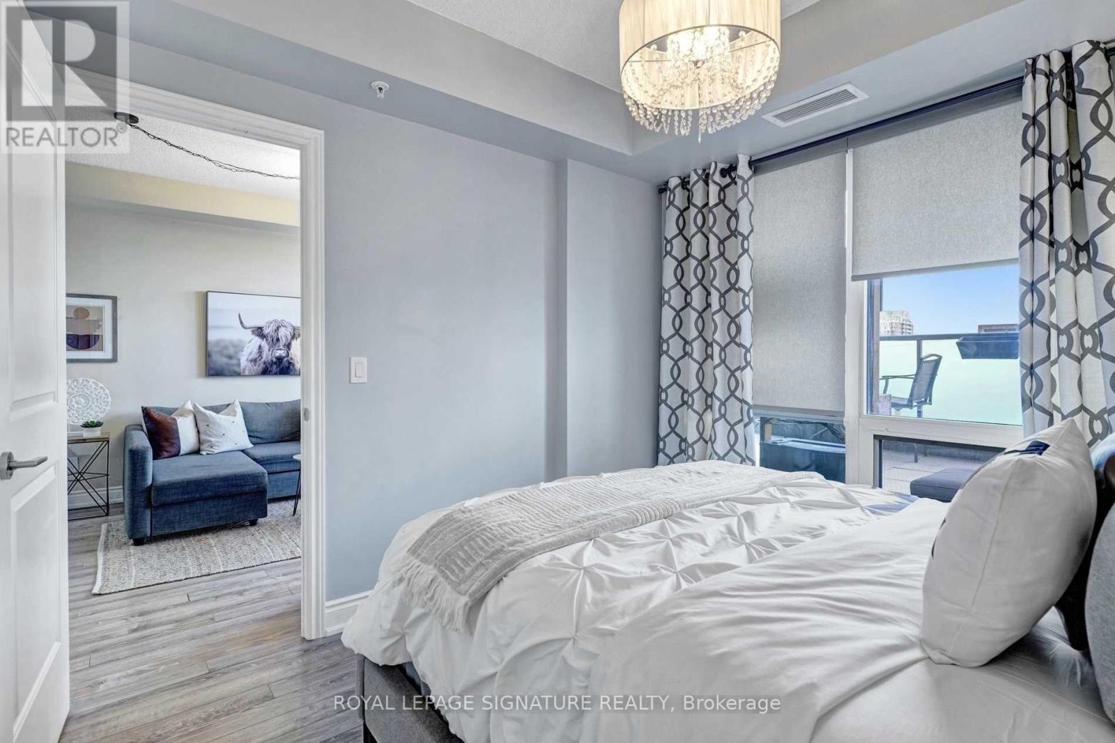 306a - 9088 Yonge Street, Richmond Hill, Ontario  L4C 0Y6 - Photo 16 - N12473474