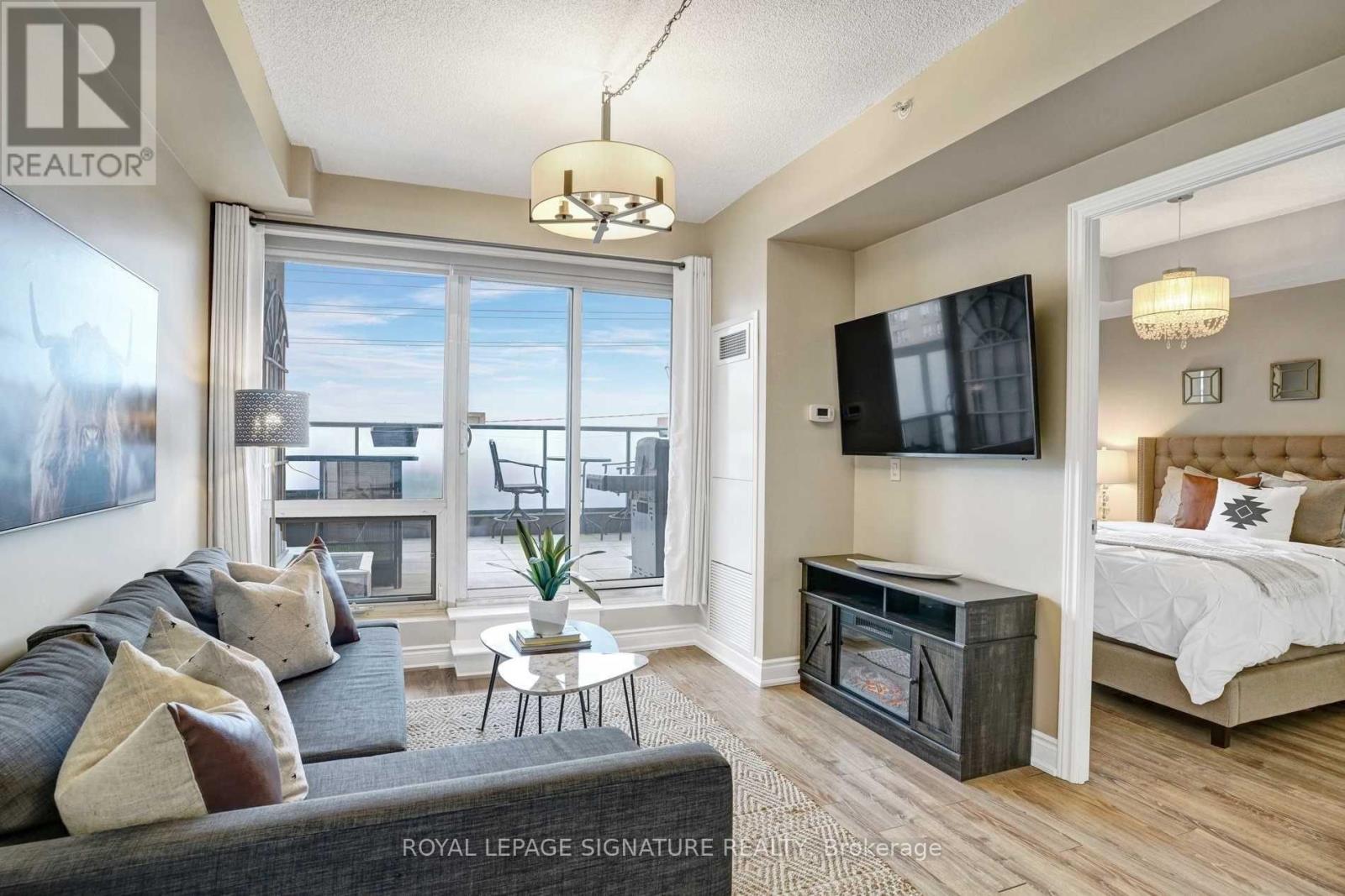 306a - 9088 Yonge Street, Richmond Hill, Ontario  L4C 0Y6 - Photo 8 - N12473474