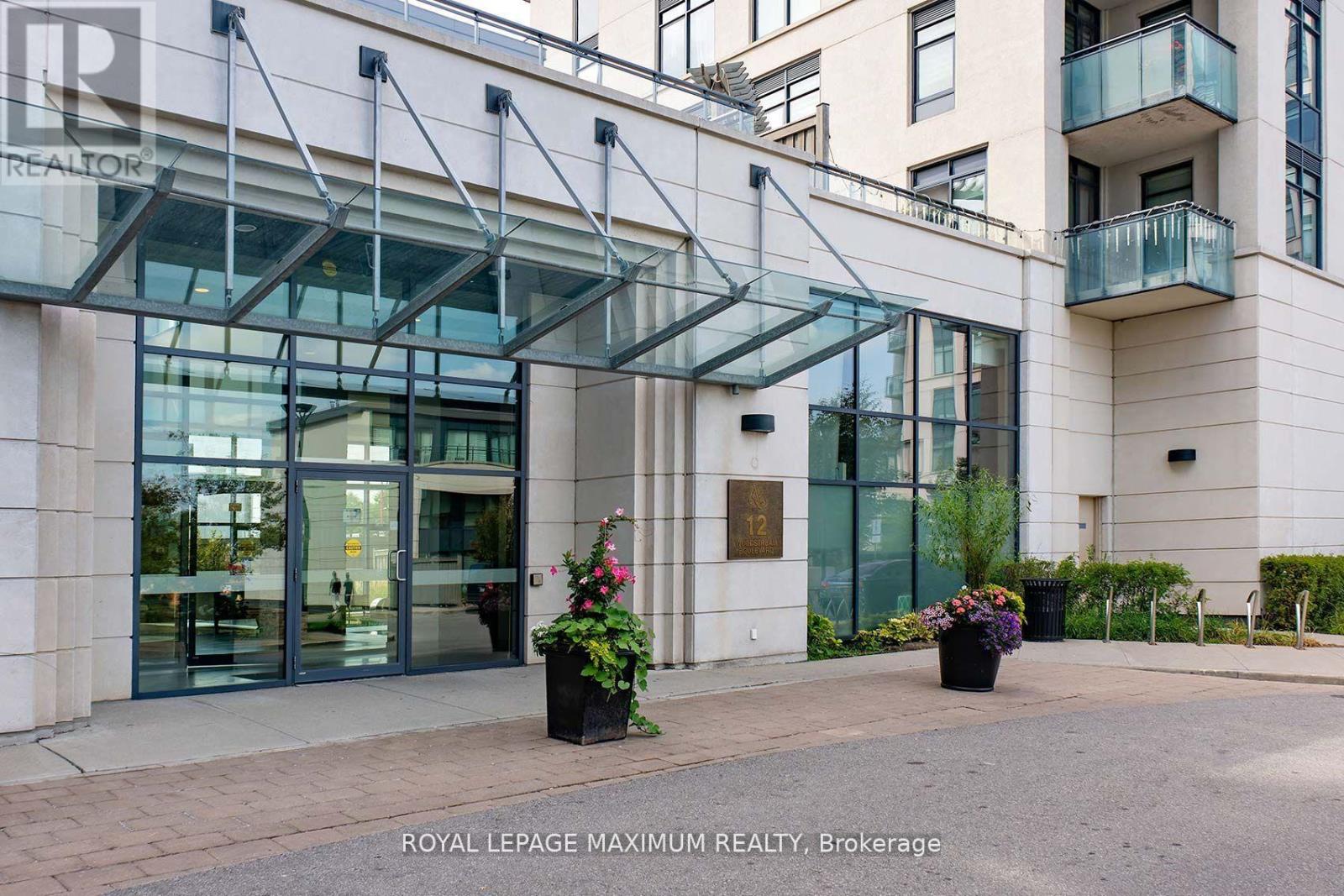 312 - 12 Woodstream Boulevard, Vaughan, Ontario  L4L 8C4 - Photo 3 - N12473526