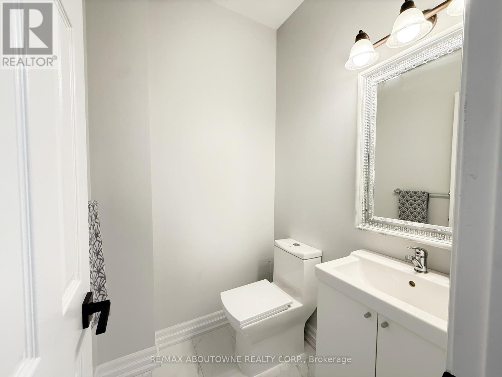 44 Craddock Street, Vaughan, Ontario  L6A 2R4 - Photo 19 - N12473527