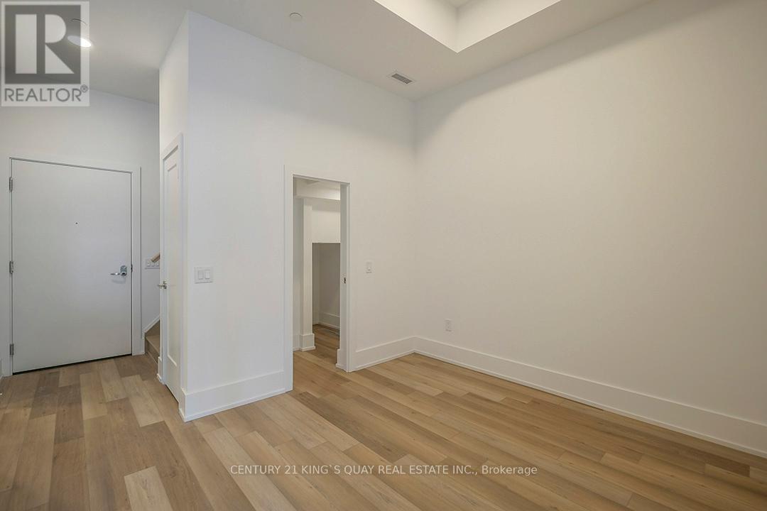 Th102n - 9 Clegg Road, Markham, Ontario  L6G 0H3 - Photo 4 - N12473548