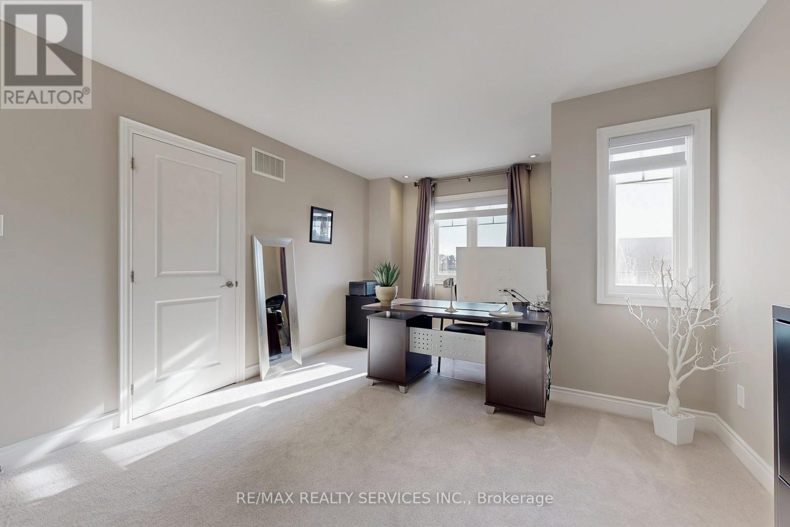 197 King Street S, New Tecumseth, Ontario  L9R 0A8 - Photo 38 - N12473573