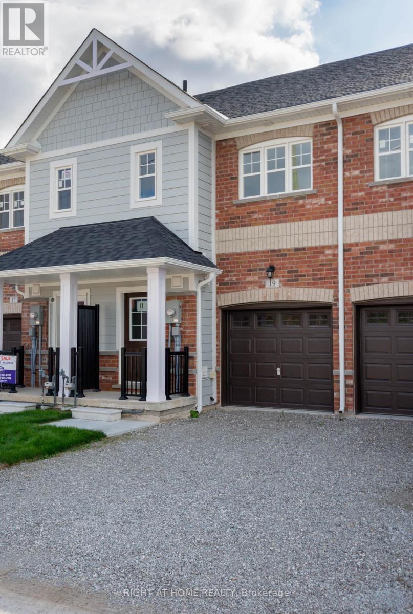 19 Ravenscraig Place, Innisfil (Cookstown), Ontario  L0L 1L0 - Photo 44 - N12473602