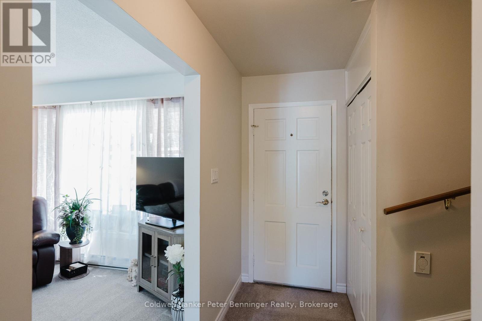 313 Market Street, Saugeen Shores, Ontario  N0H 2C0 - Photo 5 - X12473629