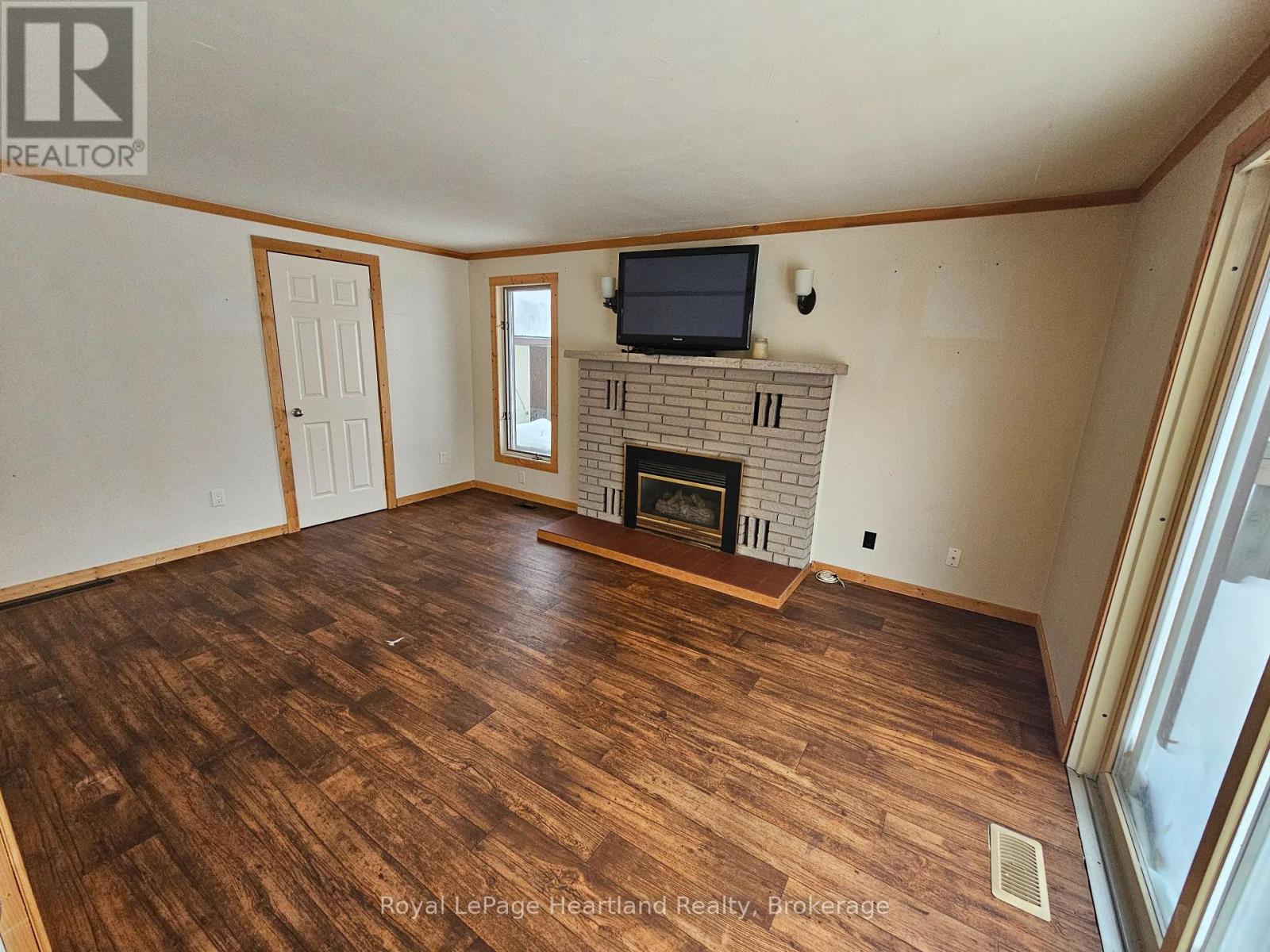 43 Trafalgar Street, Goderich (Goderich (Town)), Ontario  N7A 1T3 - Photo 11 - X12473633