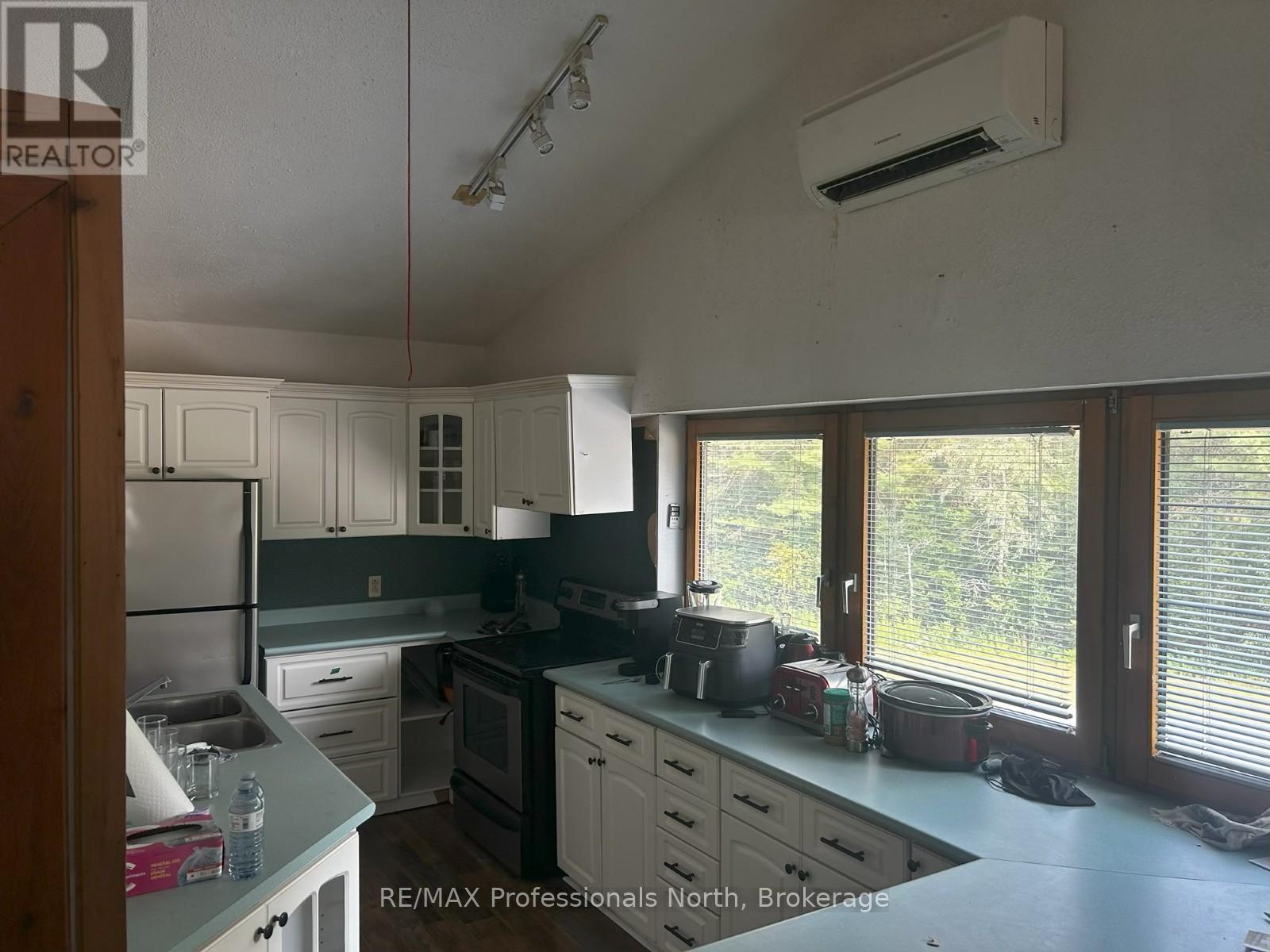 4538 County Road 121, Minden Hills (Snowdon), Ontario  K0M 2A1 - Photo 29 - X12473652