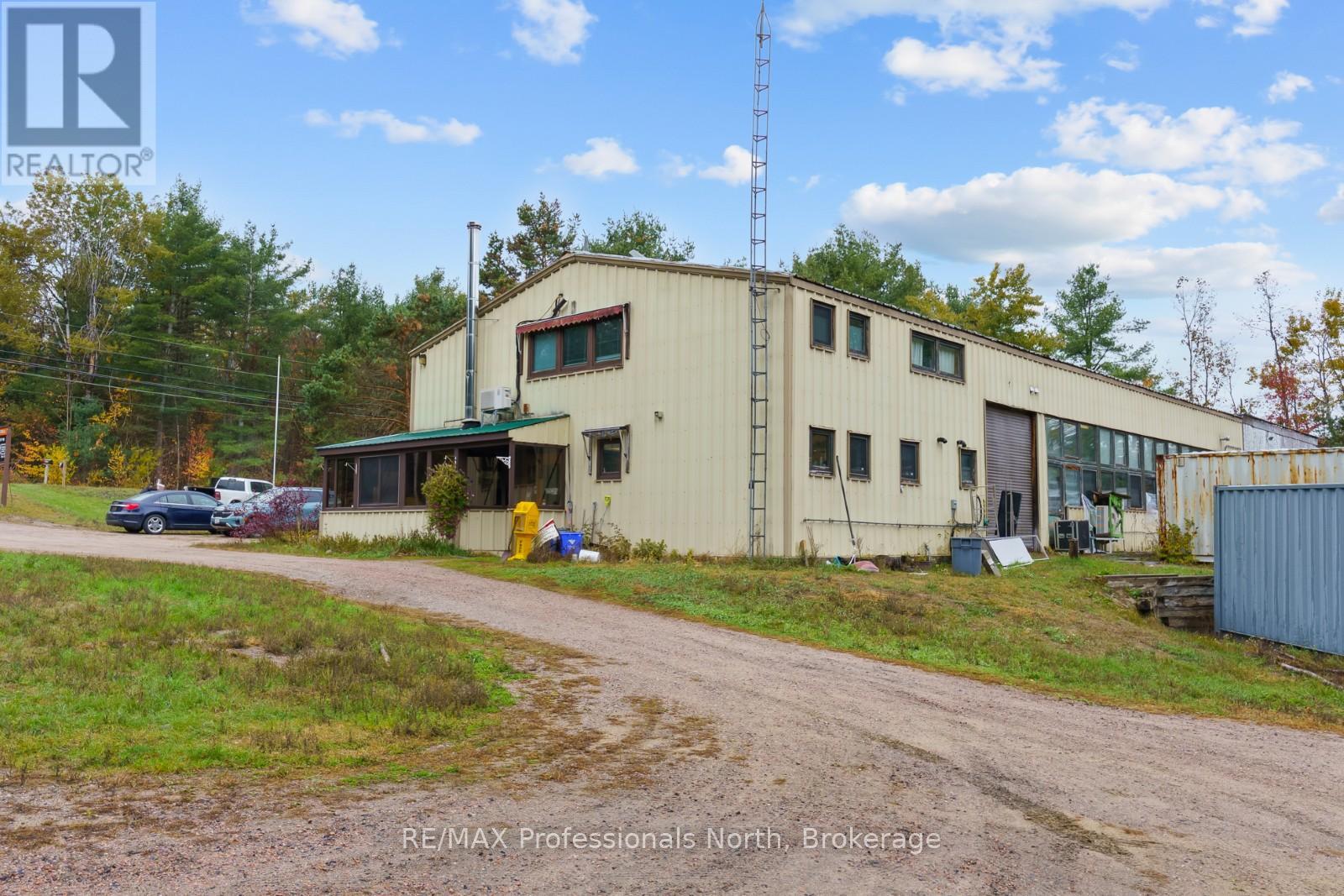 4538 County Road 121, Minden Hills (Snowdon), Ontario  K0M 2A1 - Photo 8 - X12473652