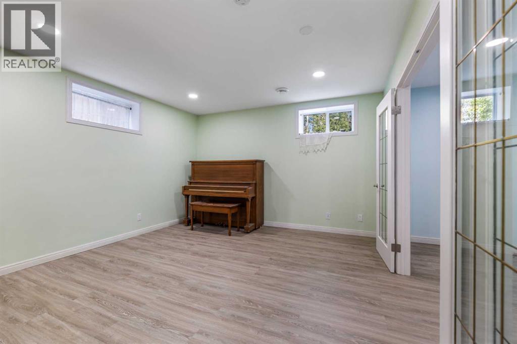 150 Parklane Drive, Strathmore, Alberta  T1P 1V8 - Photo 33 - A2256746