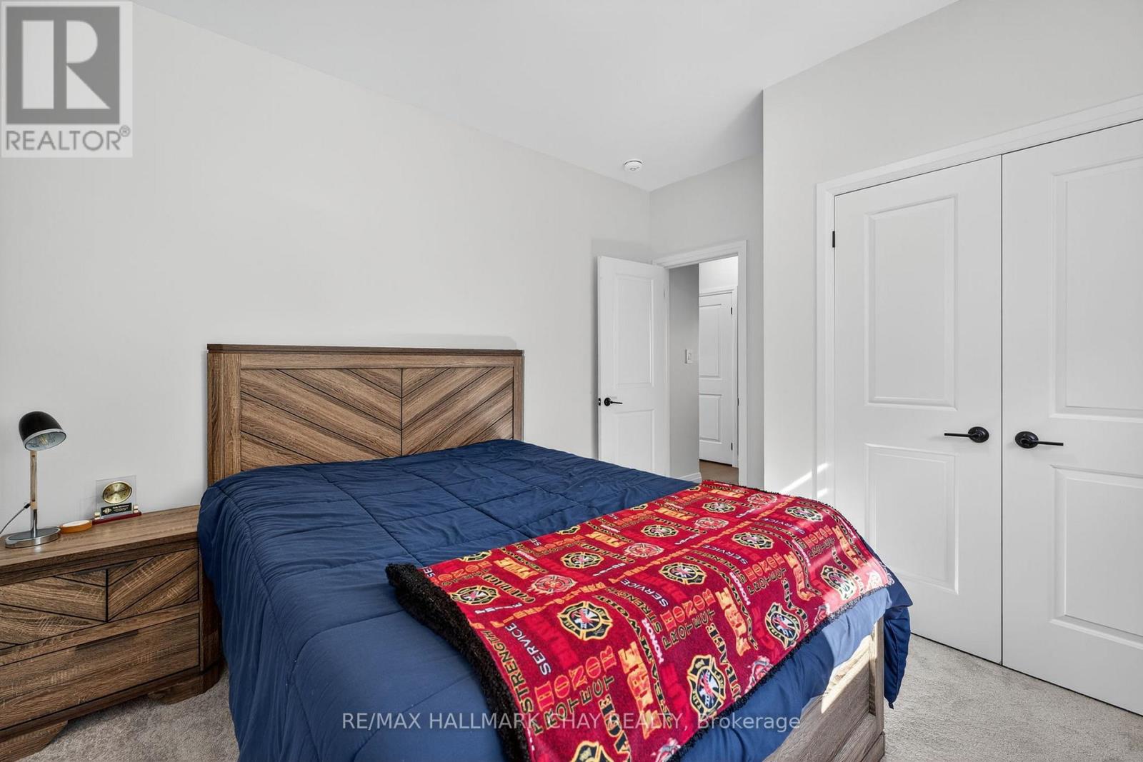 138 Ritchie Crescent, Springwater, Ontario  L0L 1P0 - Photo 13 - S12473490
