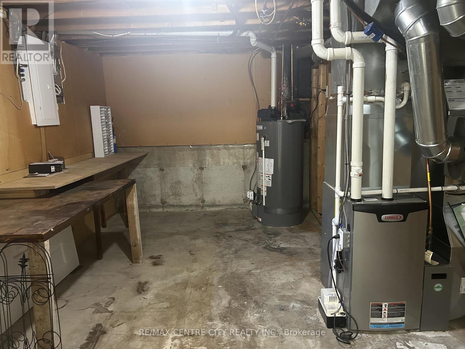 27 Gatineau Crescent, London South, Ontario  N6K 2Z8 - Photo 15 - X12473656