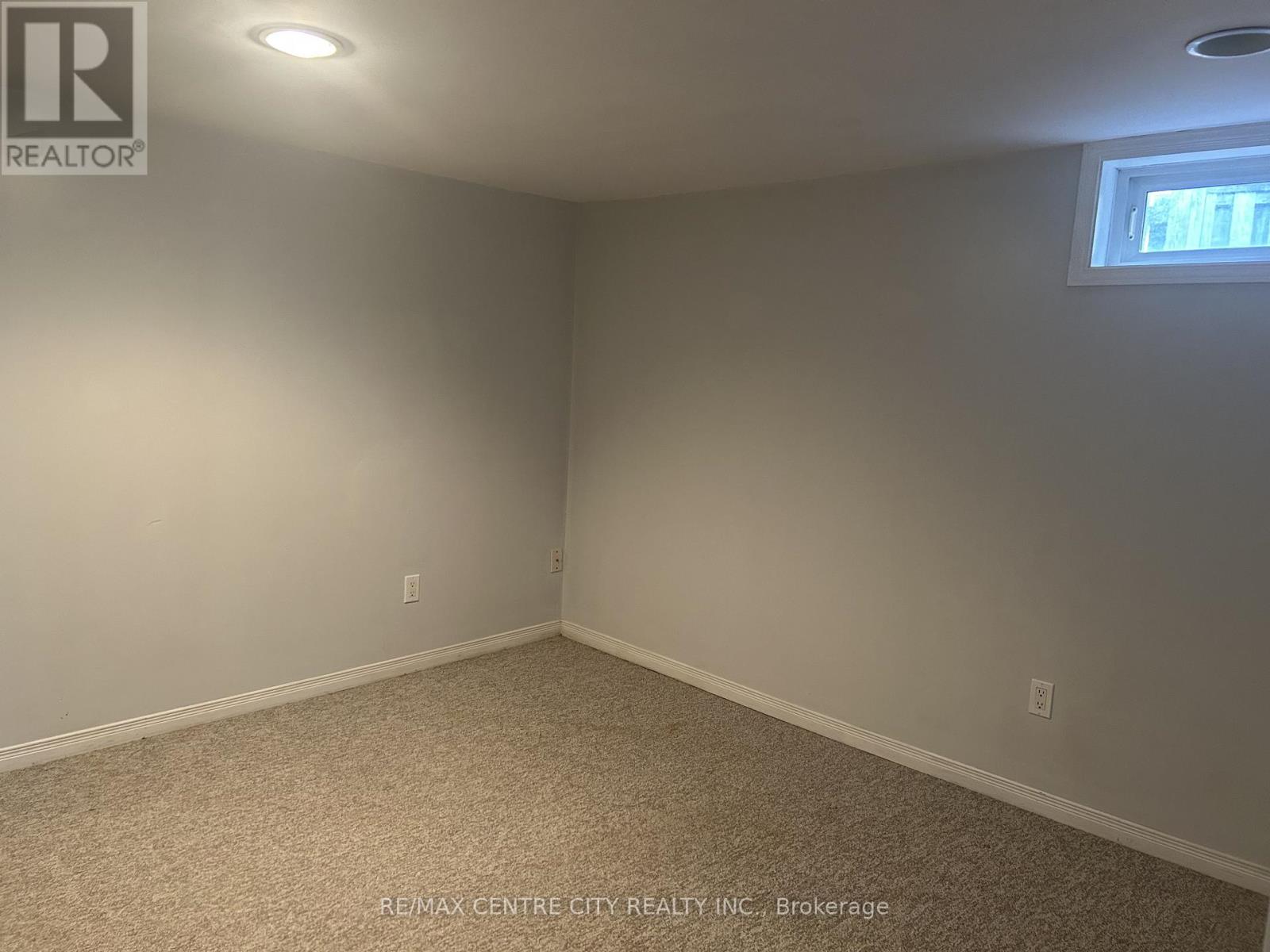 27 Gatineau Crescent, London South, Ontario  N6K 2Z8 - Photo 7 - X12473656