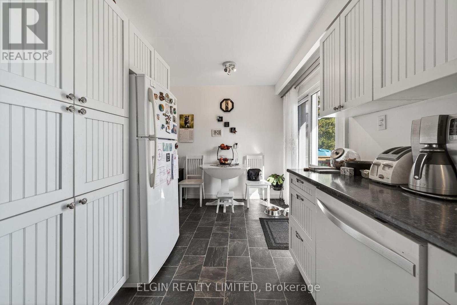 14 Stirling Crescent, St. Thomas, Ontario  N5P 3R3 - Photo 12 - X12473669