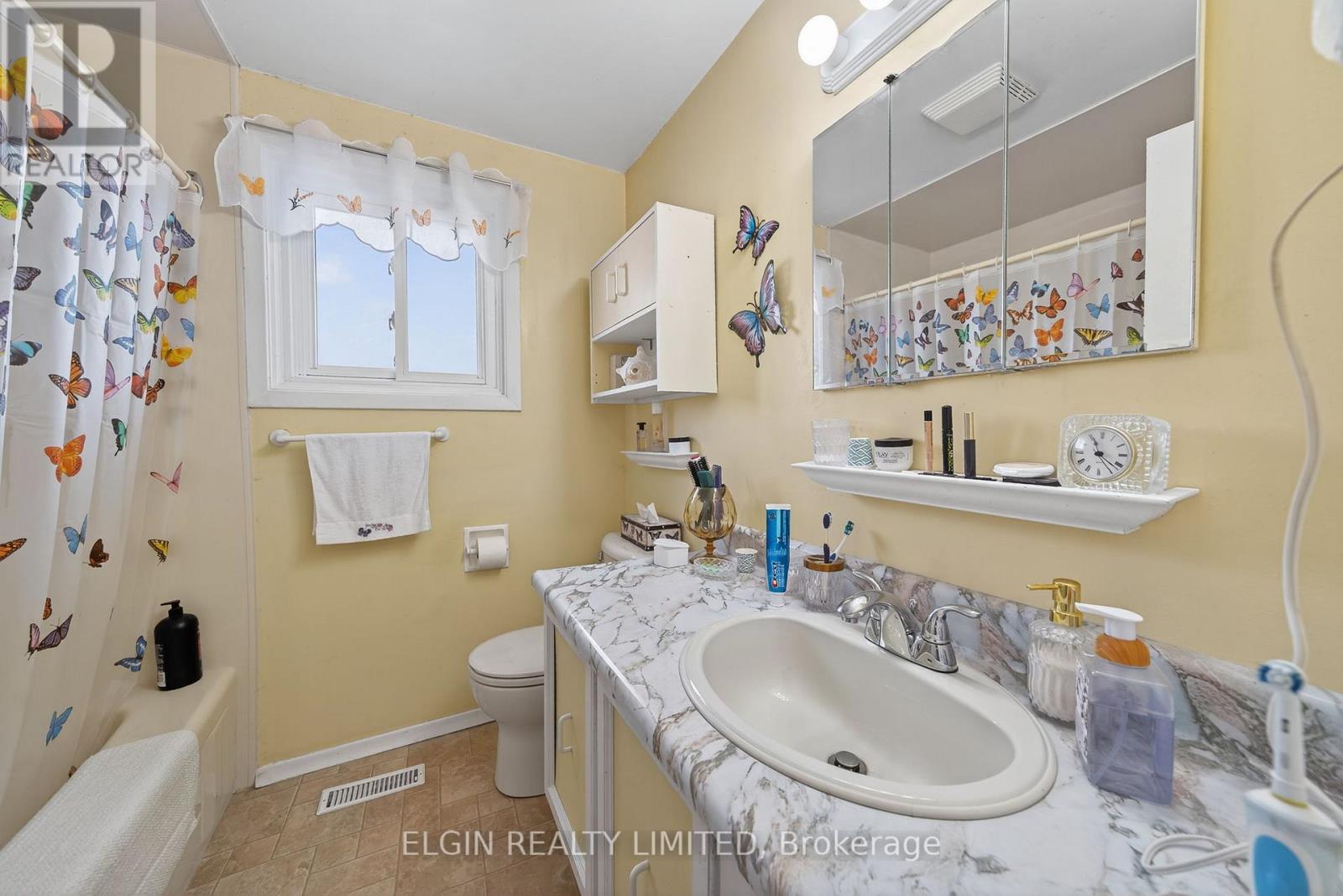 14 Stirling Crescent, St. Thomas, Ontario  N5P 3R3 - Photo 18 - X12473669