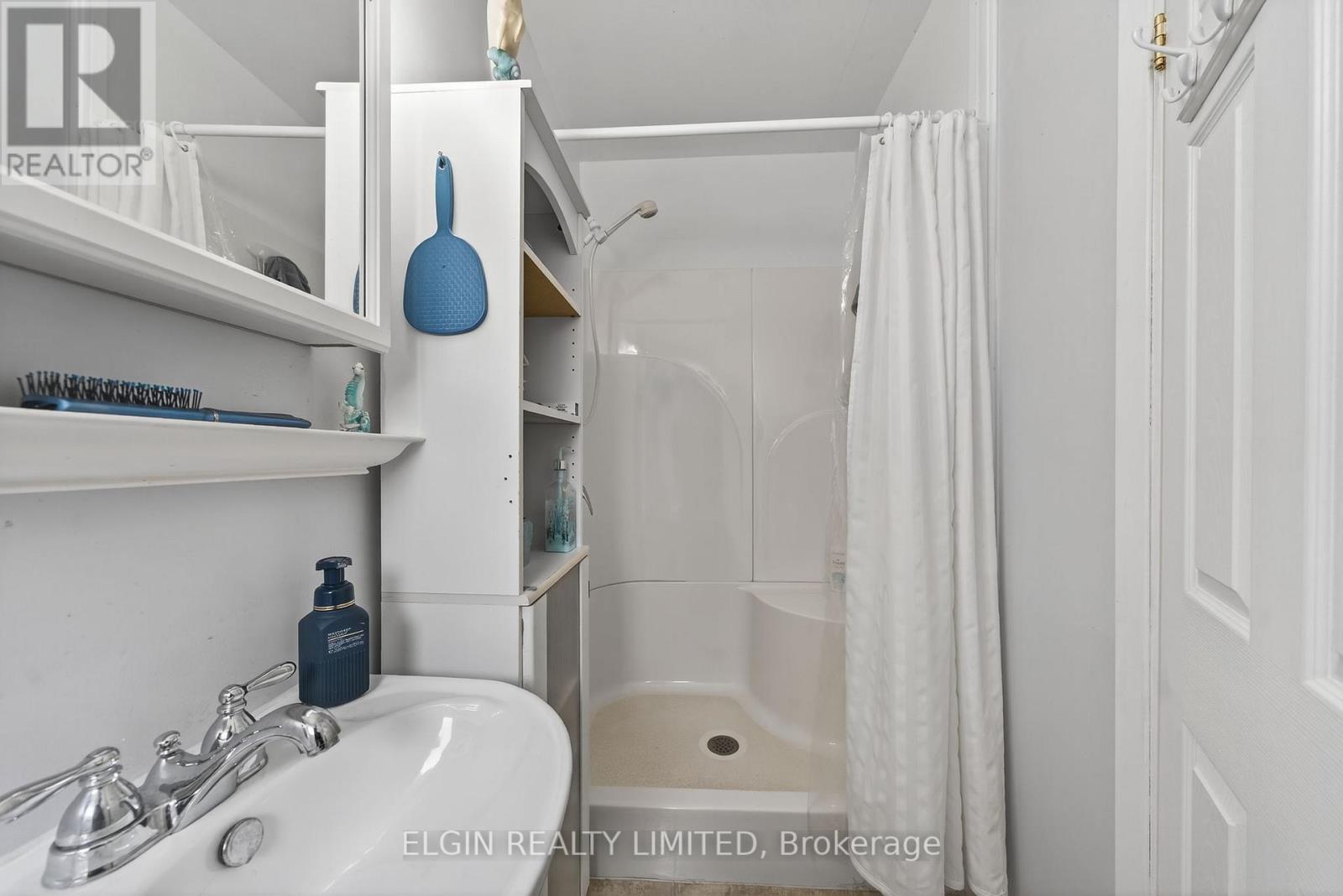 14 Stirling Crescent, St. Thomas, Ontario  N5P 3R3 - Photo 23 - X12473669