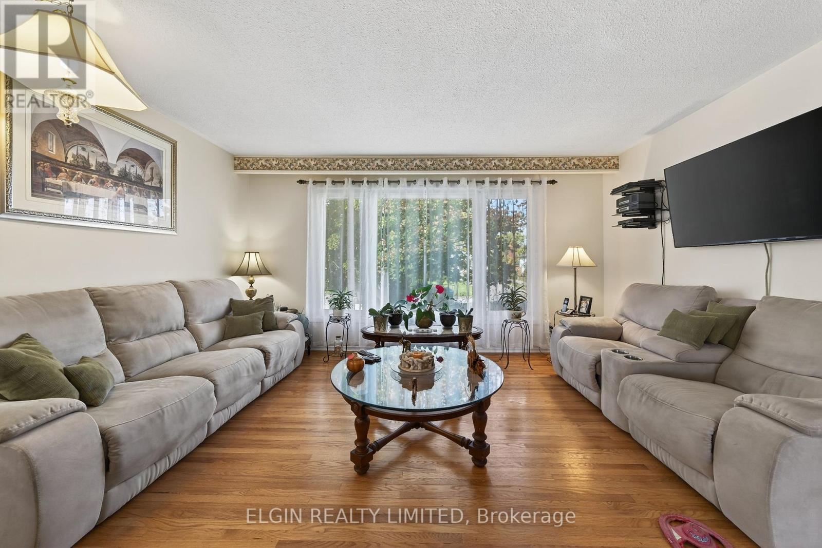 14 Stirling Crescent, St. Thomas, Ontario  N5P 3R3 - Photo 7 - X12473669