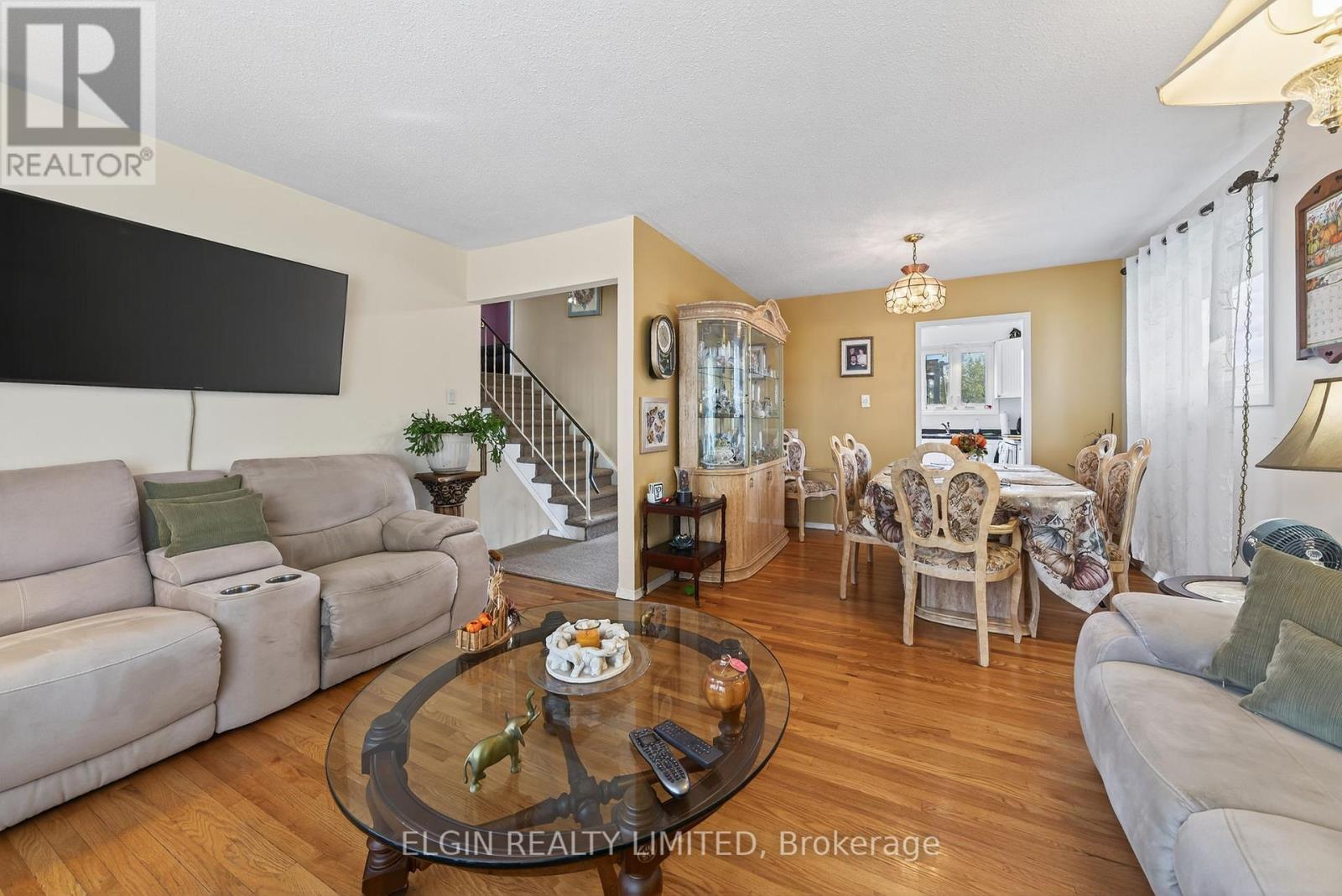 14 Stirling Crescent, St. Thomas, Ontario  N5P 3R3 - Photo 8 - X12473669