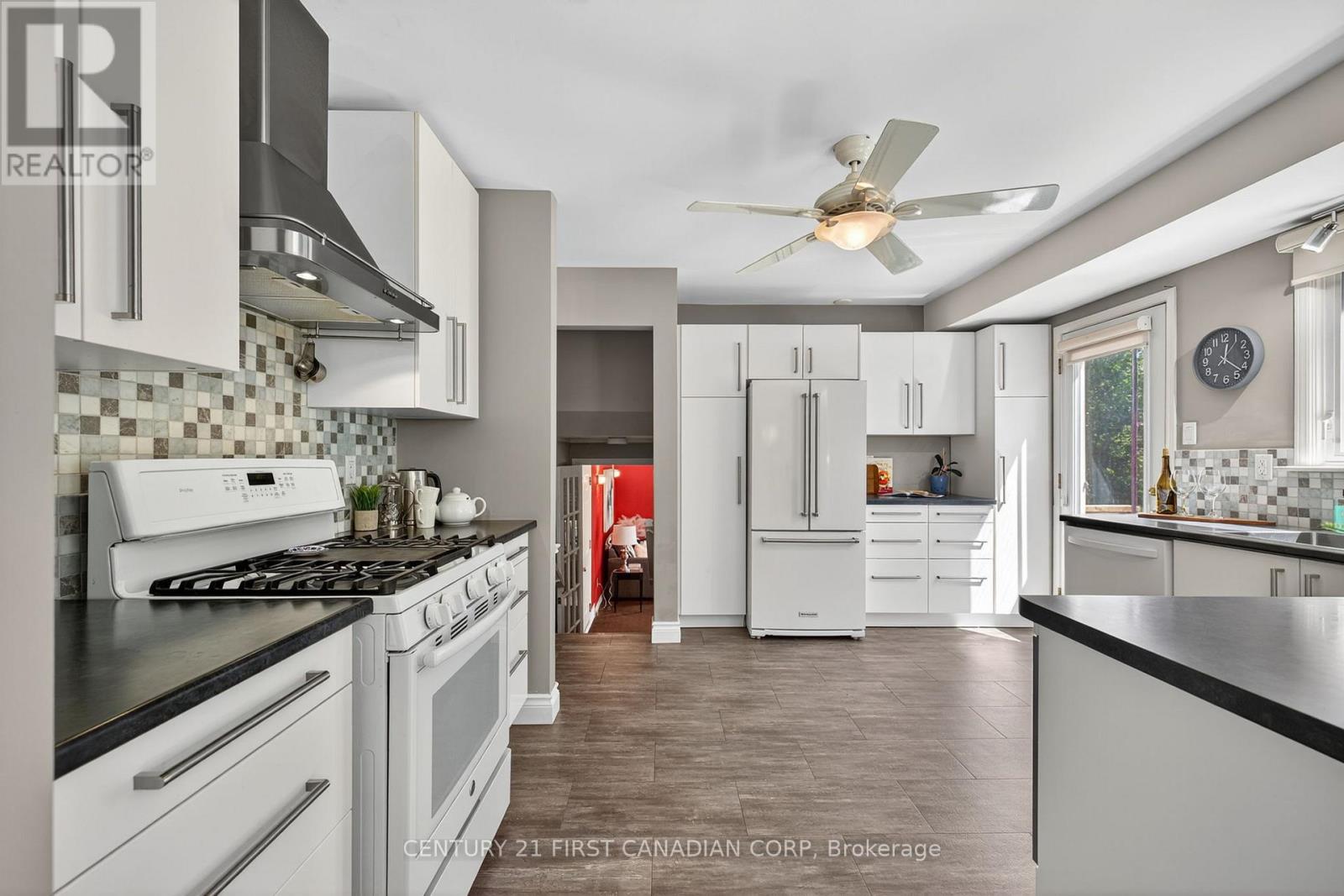 1432 Norman Place, London South (South B), Ontario  N6K 2S7 - Photo 4 - X12473691