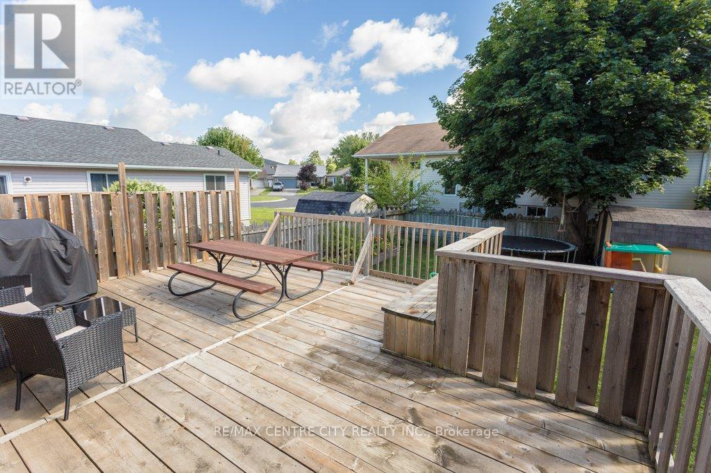 55 Melanie Drive E, Aylmer, Ontario  N5H 3G6 - Photo 29 - X12473700