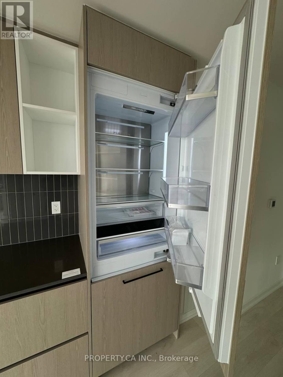 2210 - 10 Graphophone Grove, Toronto, Ontario  M6H 0E5 - Photo 5 - W12473231