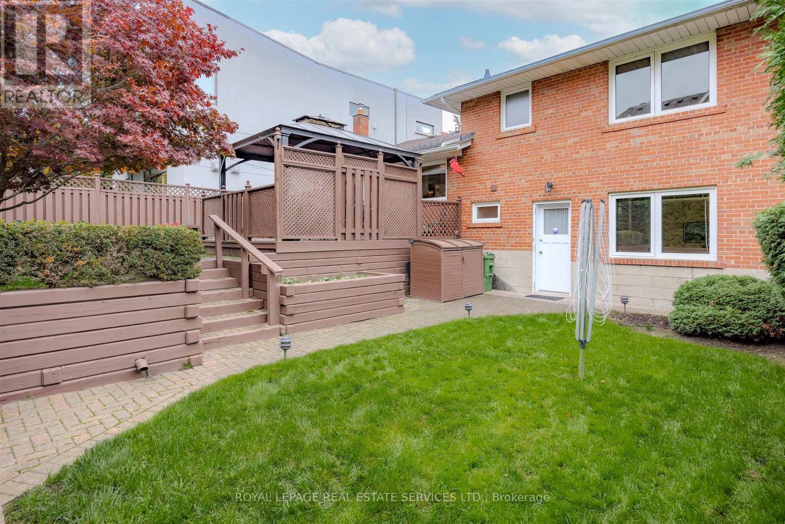 48 Reid Manor, Toronto, Ontario  M8Y 2J1 - Photo 38 - W12473380