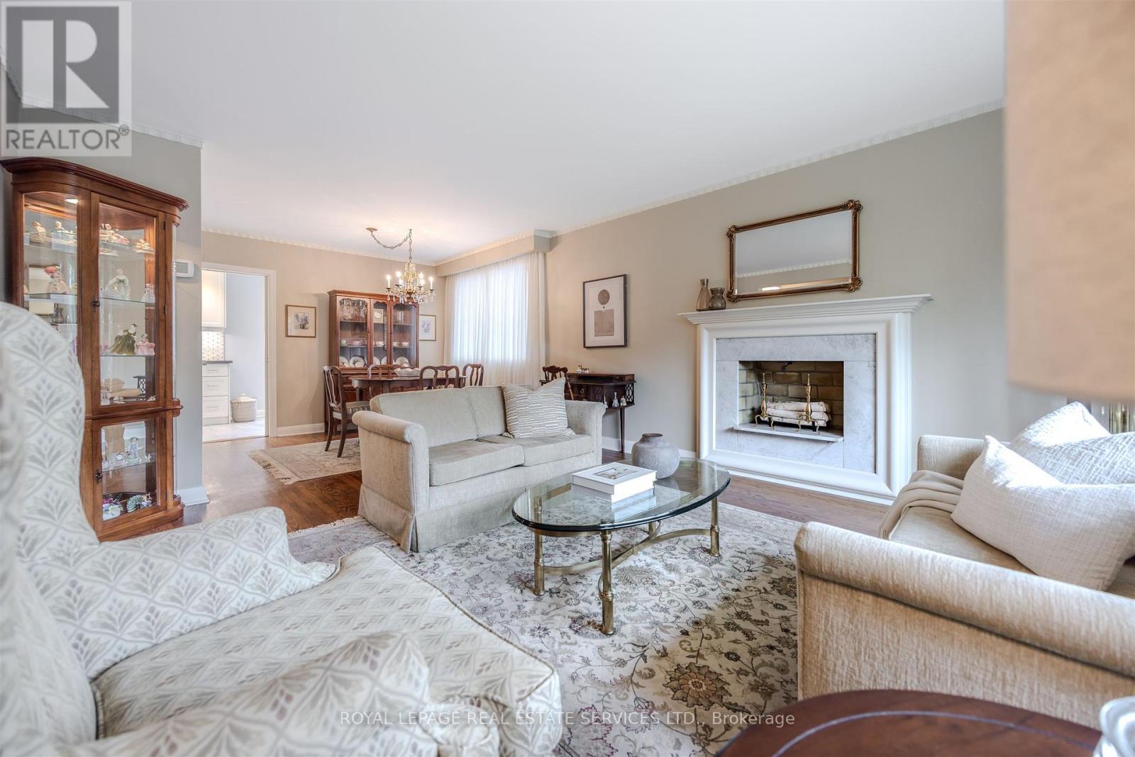 48 Reid Manor, Toronto, Ontario  M8Y 2J1 - Photo 9 - W12473380