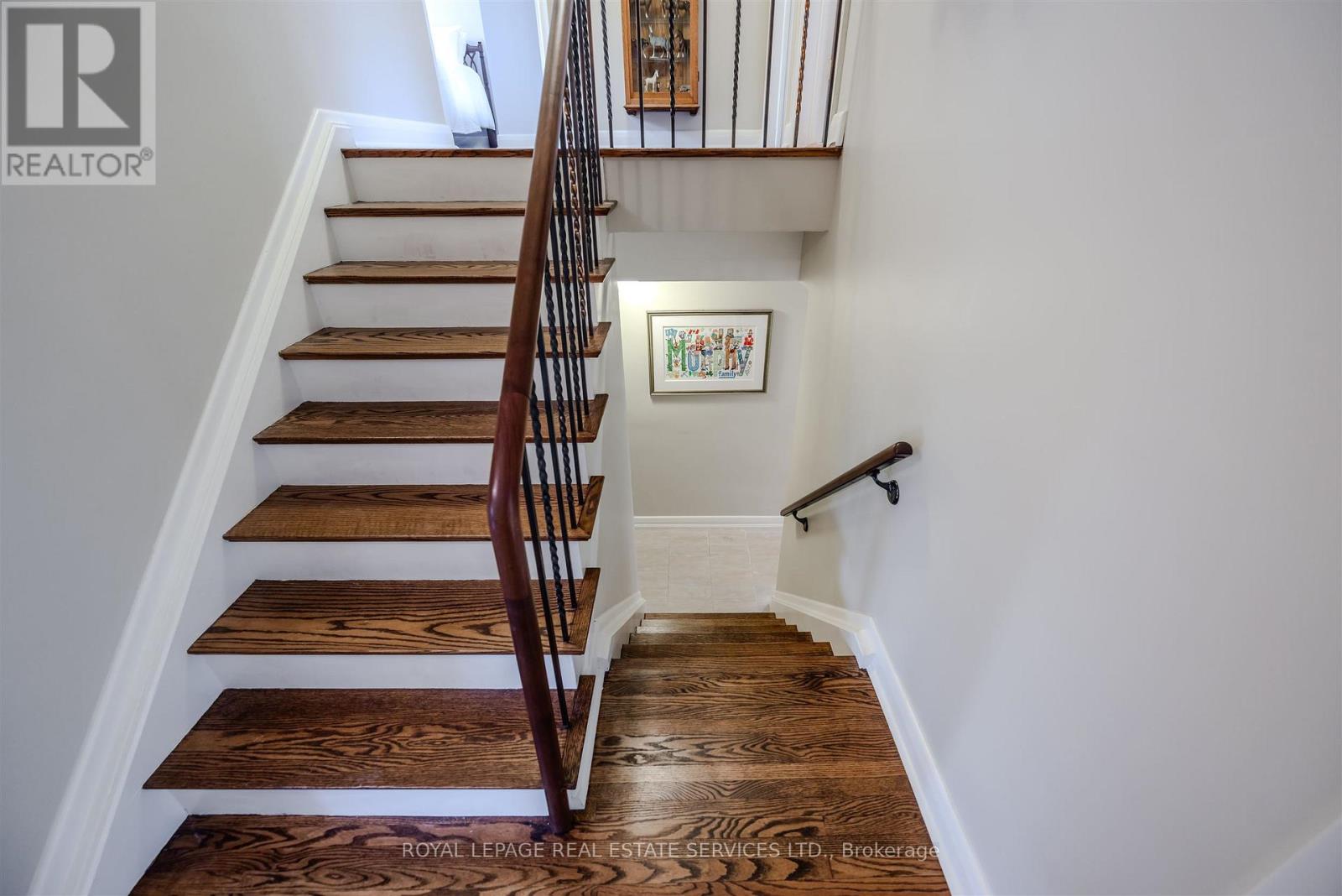 48 Reid Manor, Toronto, Ontario  M8Y 2J1 - Photo 28 - W12473380