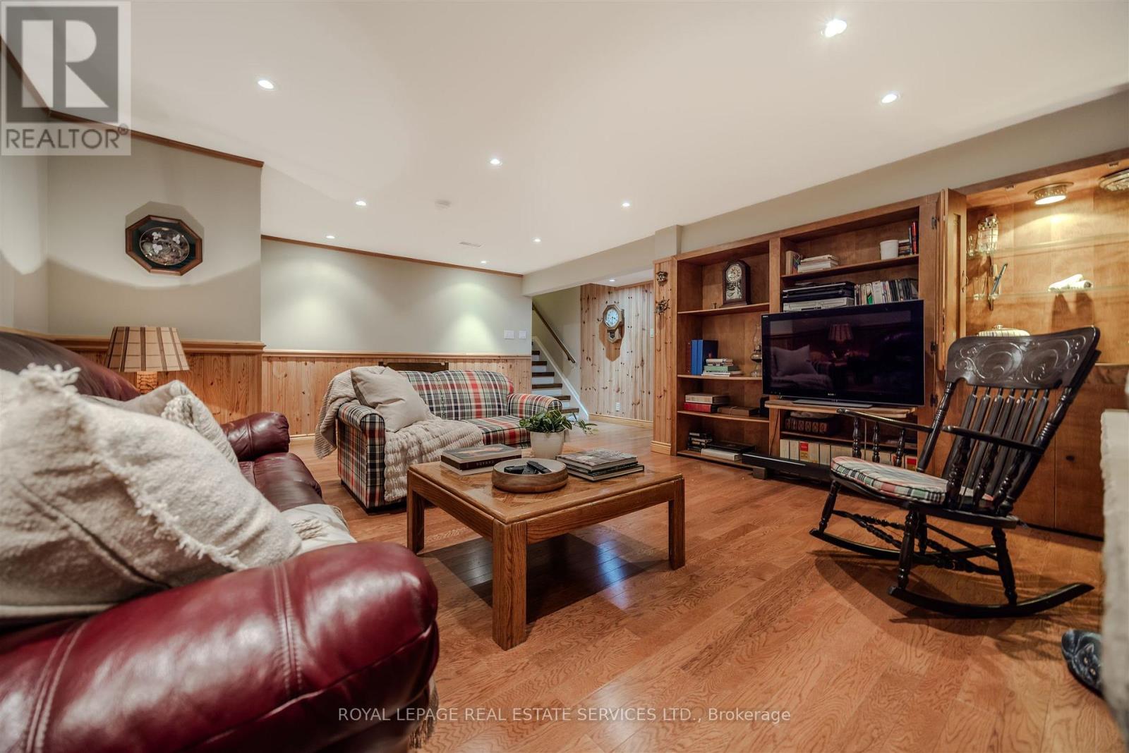 48 Reid Manor, Toronto, Ontario  M8Y 2J1 - Photo 32 - W12473380