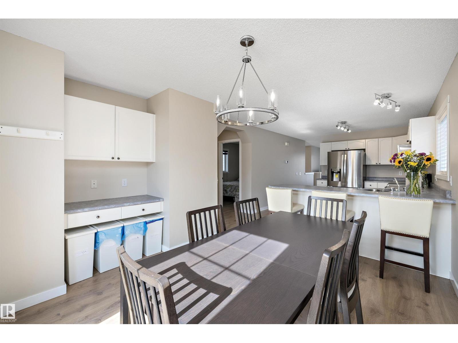 3019 33 Av Nw, Edmonton, Alberta  T6T 1X2 - Photo 10 - E4462920