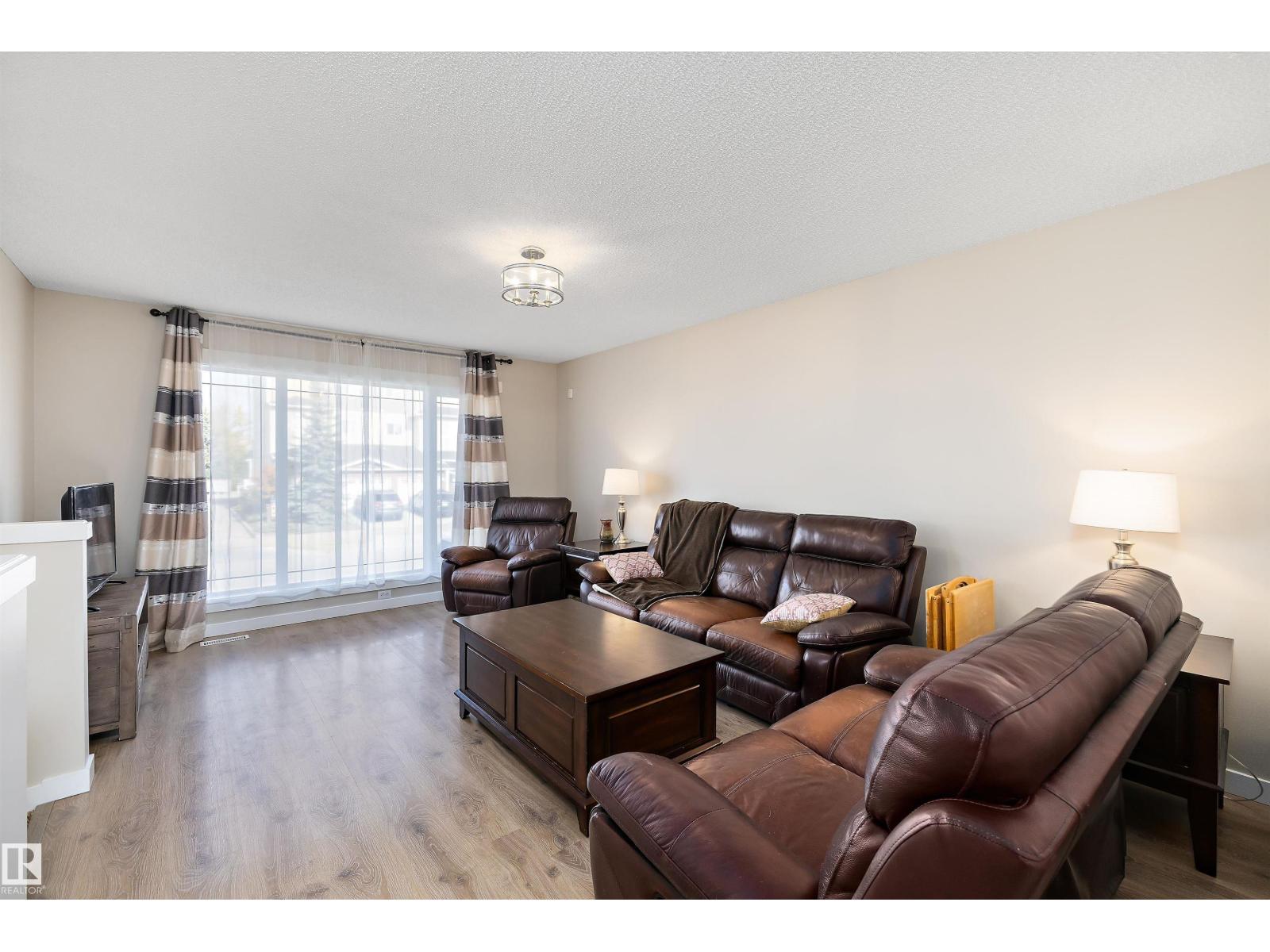 3019 33 Av Nw, Edmonton, Alberta  T6T 1X2 - Photo 3 - E4462920