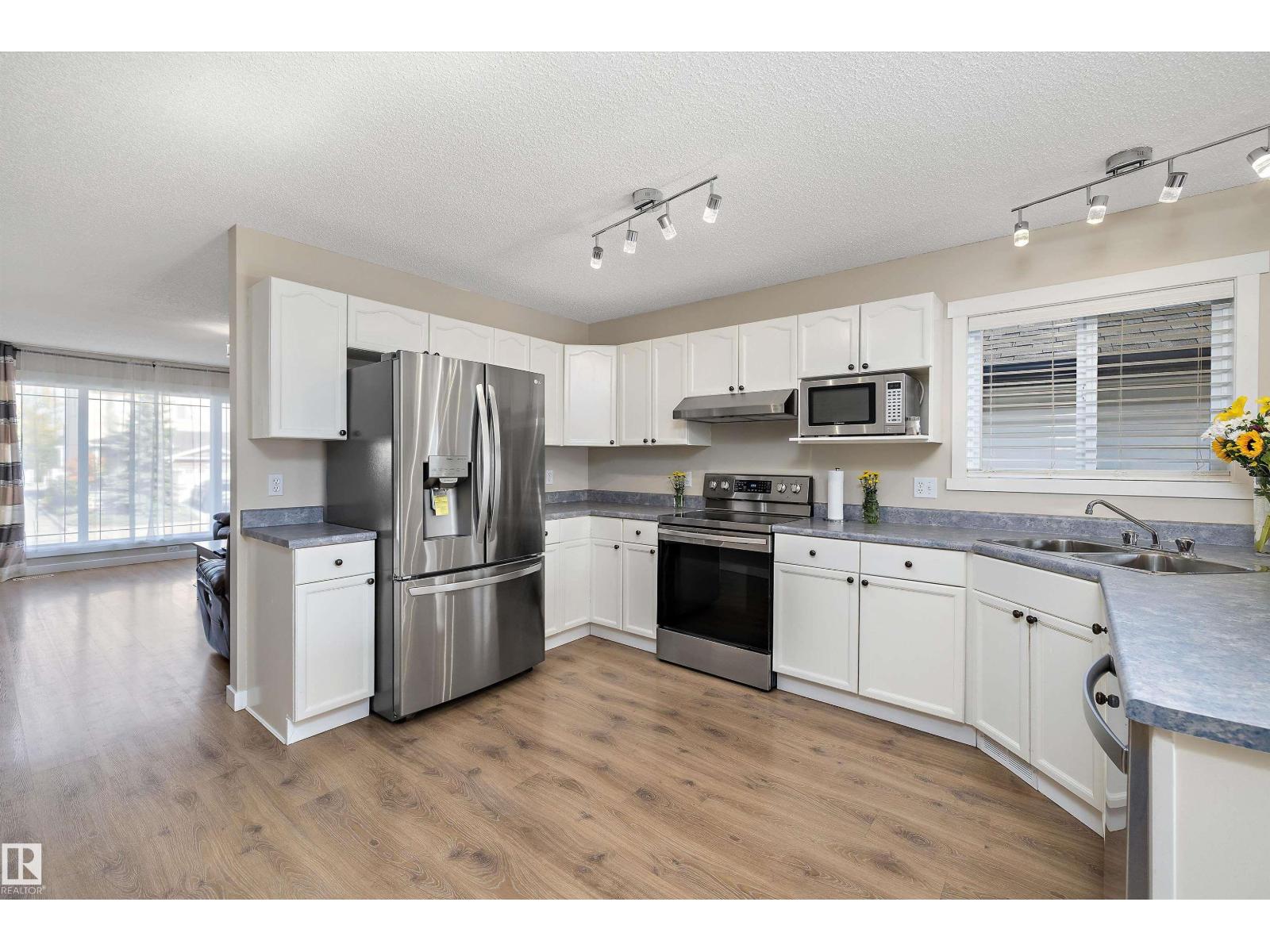 3019 33 Av Nw, Edmonton, Alberta  T6T 1X2 - Photo 6 - E4462920