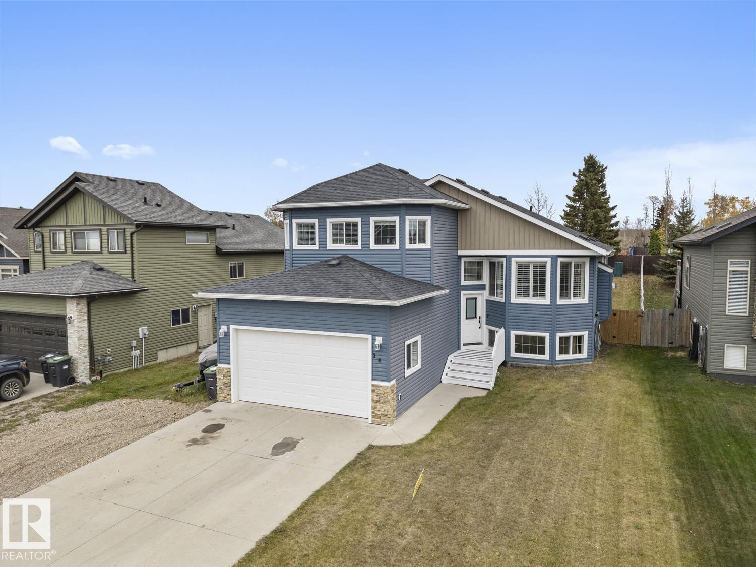 28 Falcon RD, Cold Lake, Alberta