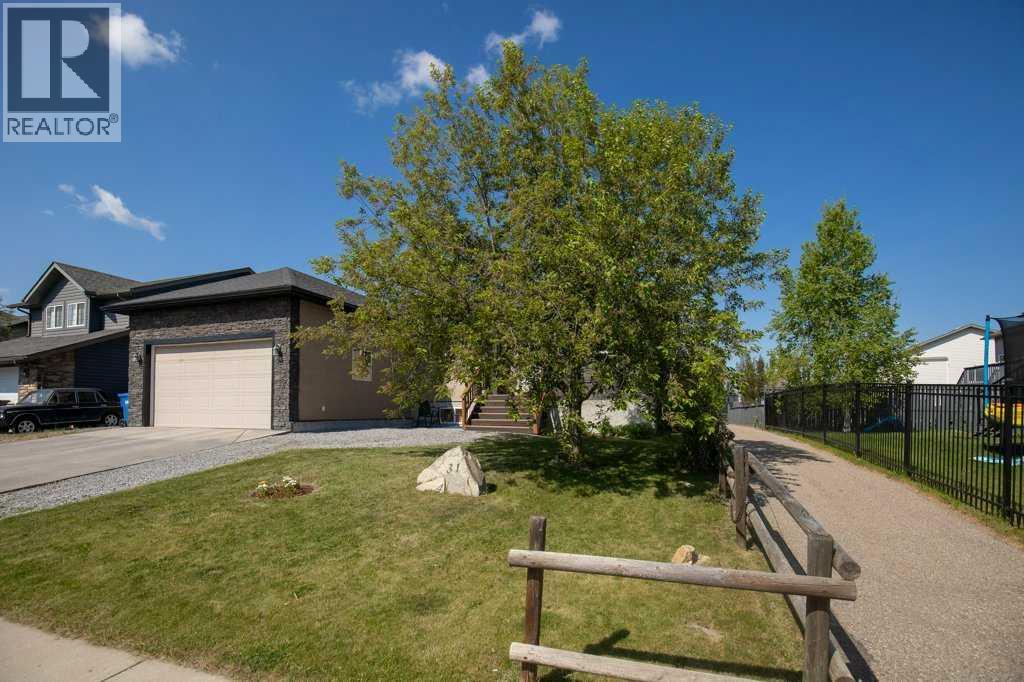 431 Carriage Lane Crossing, Carstairs, Alberta  T0M 0N0 - Photo 2 - A2265667