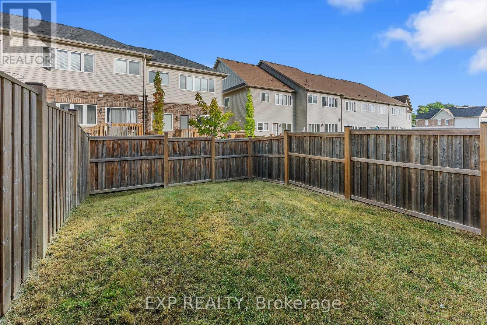 4192 Cherry Heights Boulevard, Lincoln, Ontario  L3J 0R3 - Photo 4 - X12473704