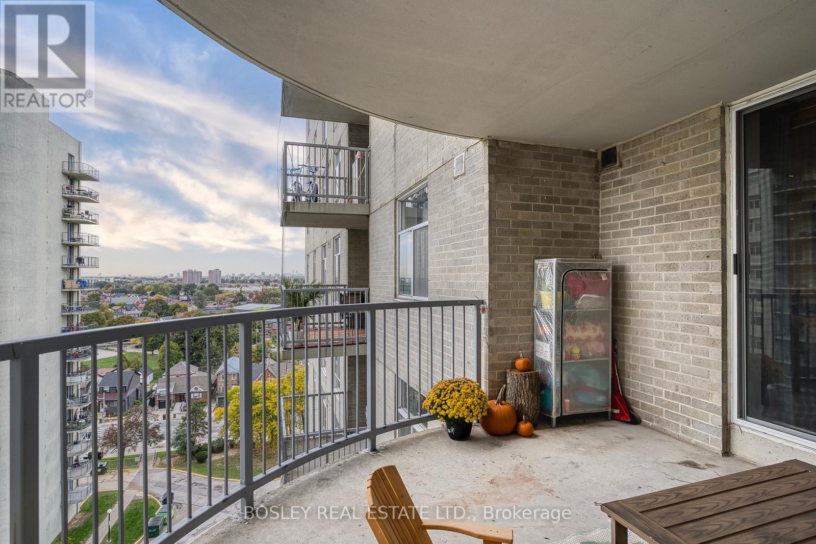 1106 - 3559 Eglinton Avenue W, Toronto, Ontario  M6M 5C6 - Photo 12 - W12473477