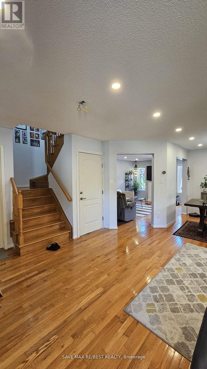 8 Treepark Street, Brampton, Ontario  L6R 1T3 - Photo 11 - W12473478