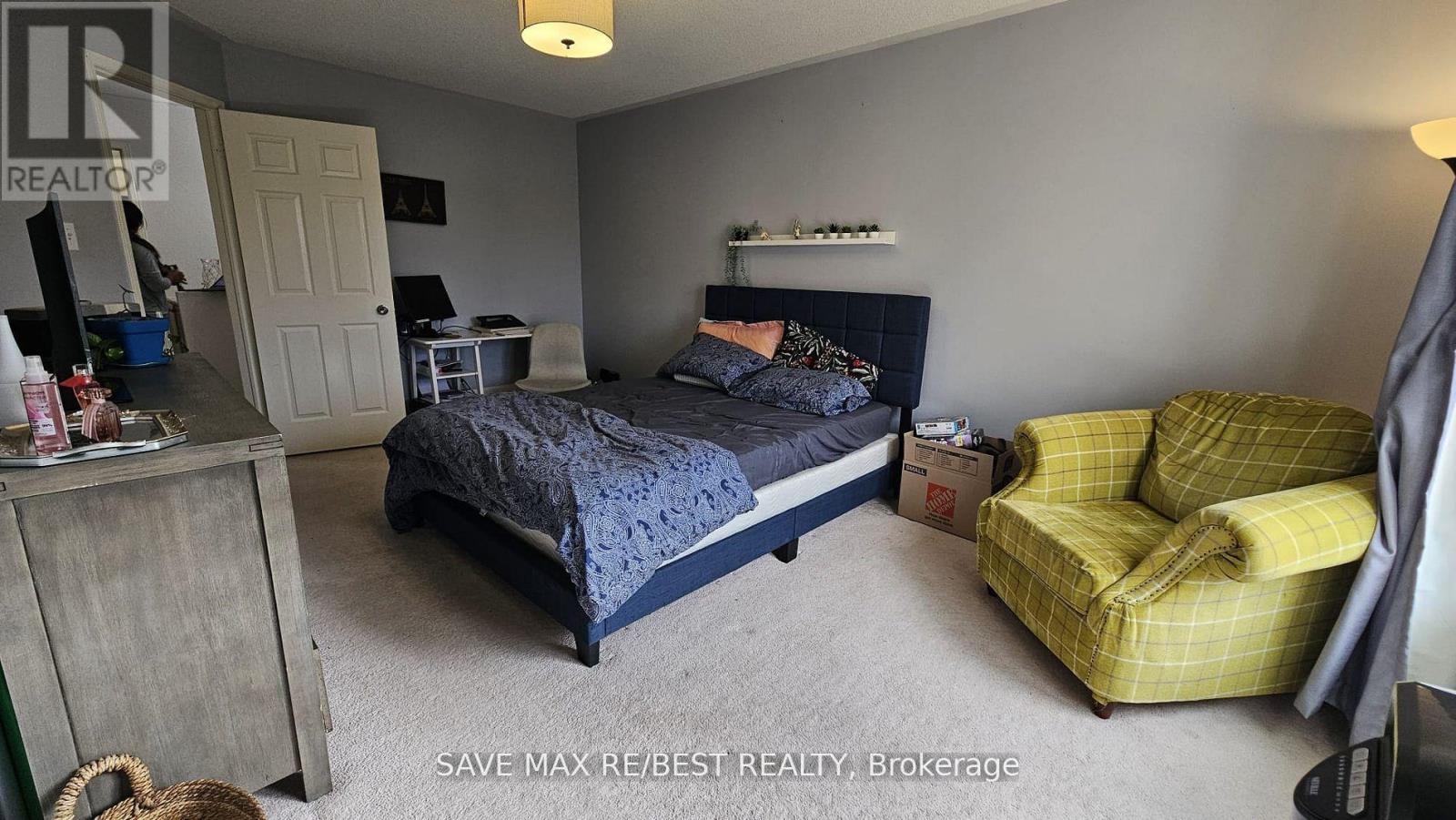 8 Treepark Street, Brampton, Ontario  L6R 1T3 - Photo 13 - W12473478
