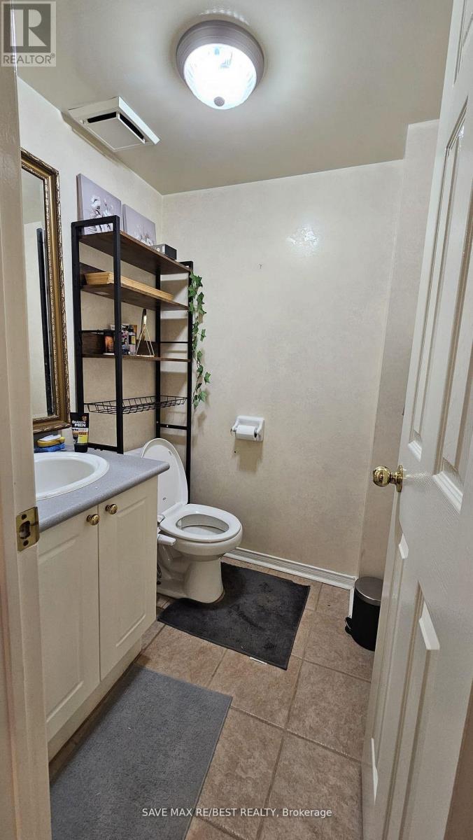 8 Treepark Street, Brampton, Ontario  L6R 1T3 - Photo 14 - W12473478