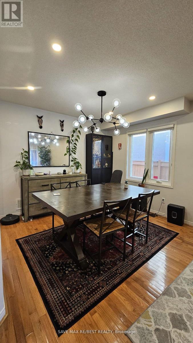 8 Treepark Street, Brampton, Ontario  L6R 1T3 - Photo 8 - W12473478