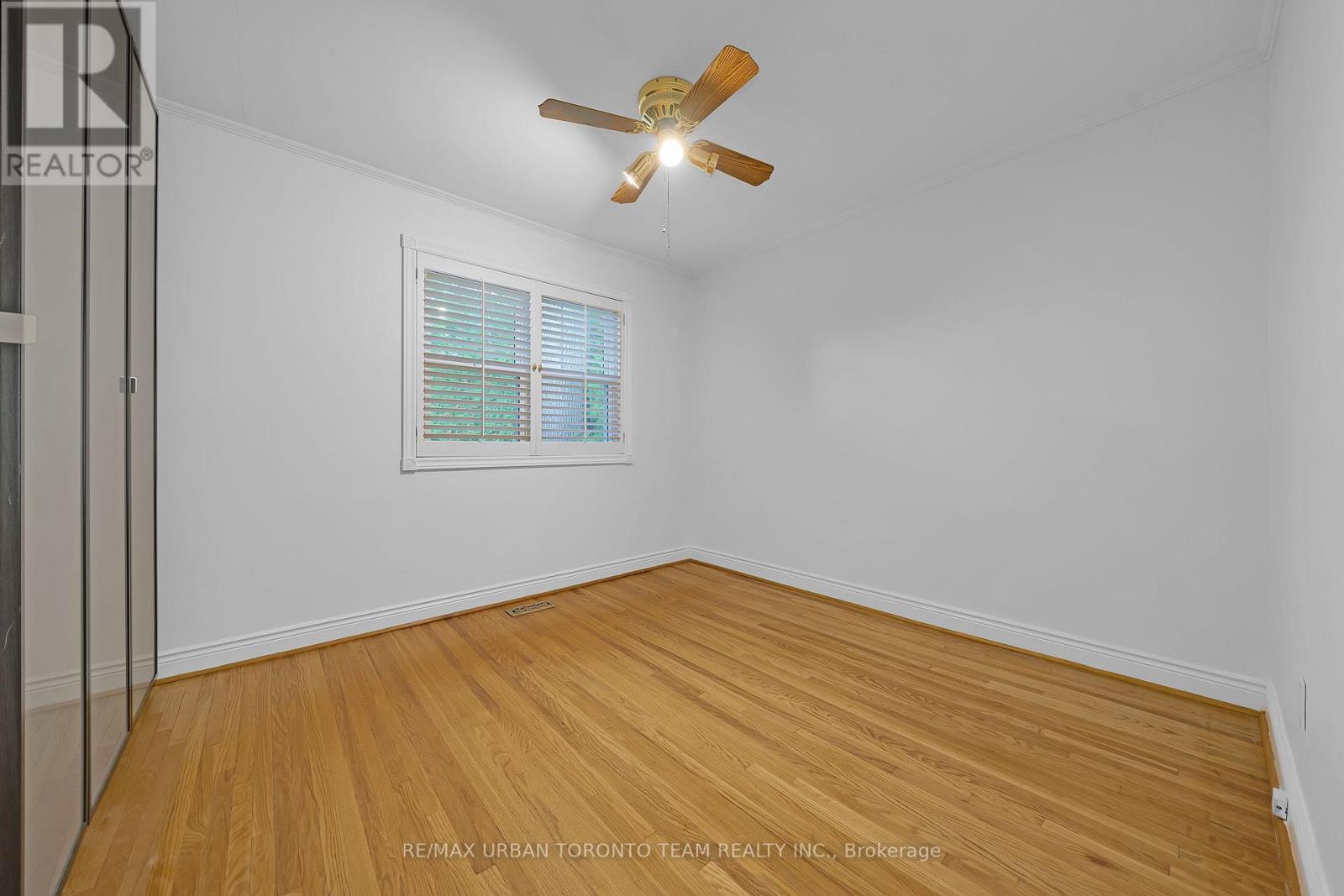 25 Westhead Road, Toronto, Ontario  M8W 4R7 - Photo 15 - W12473519