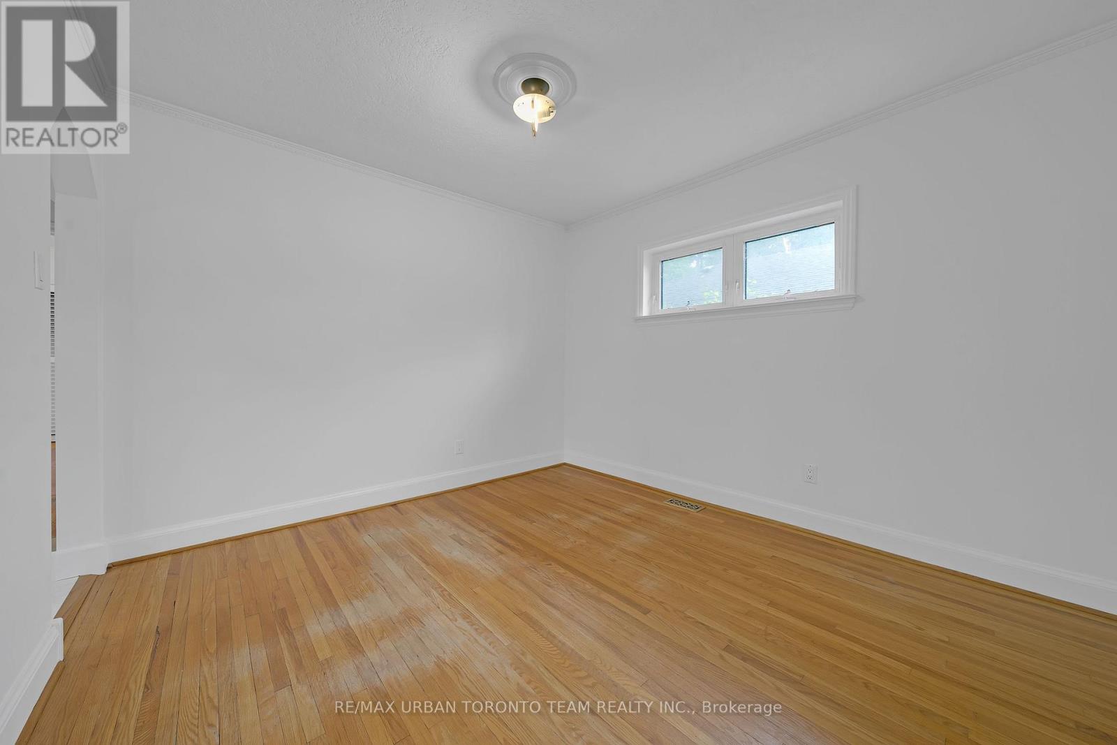 25 Westhead Road, Toronto, Ontario  M8W 4R7 - Photo 7 - W12473519